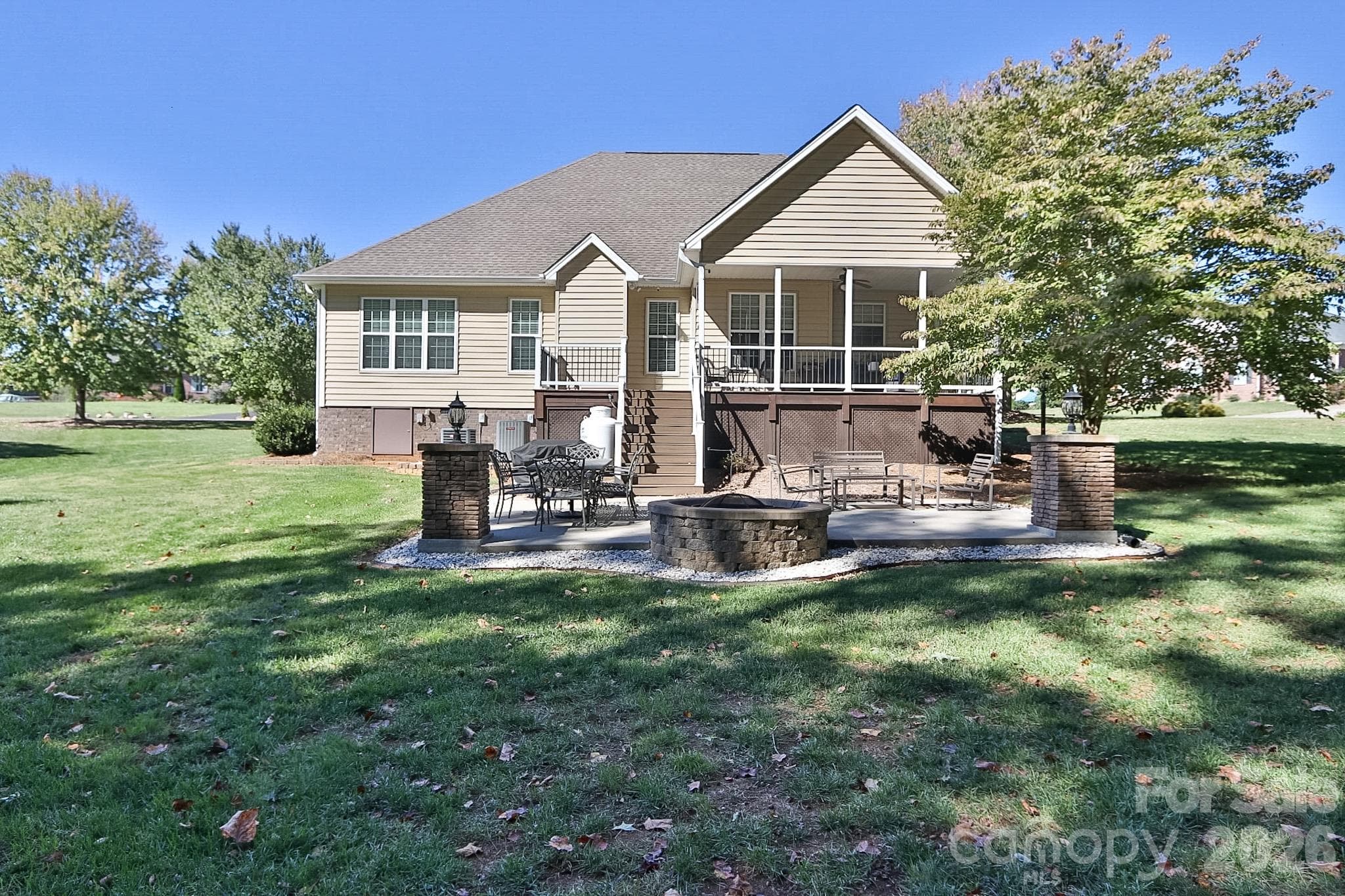 Single Family Residence at 2122 Walnut Crossing Run, Yadkinville, photo 35 of 44