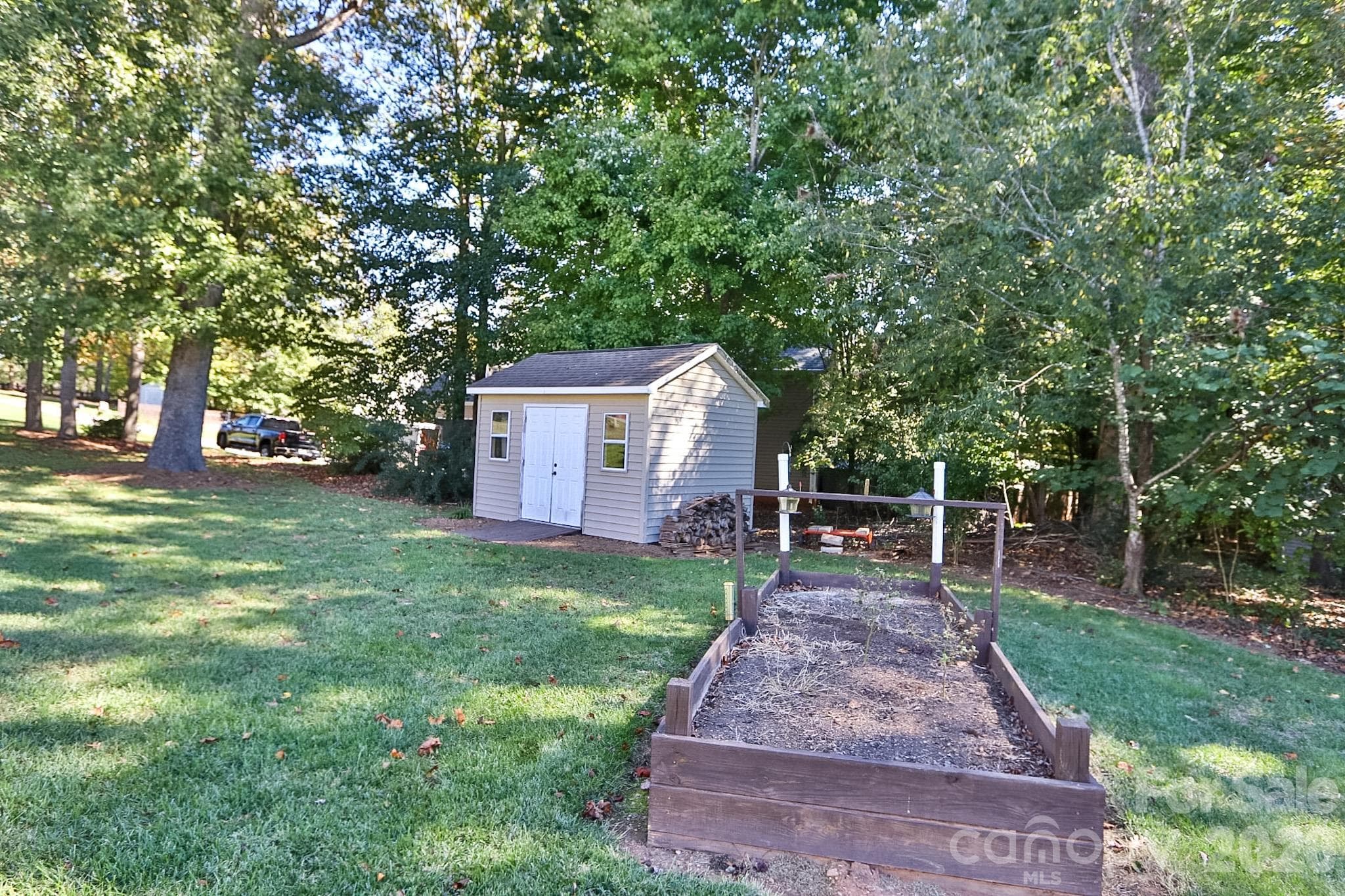 Single Family Residence at 2122 Walnut Crossing Run, Yadkinville, photo 36 of 44