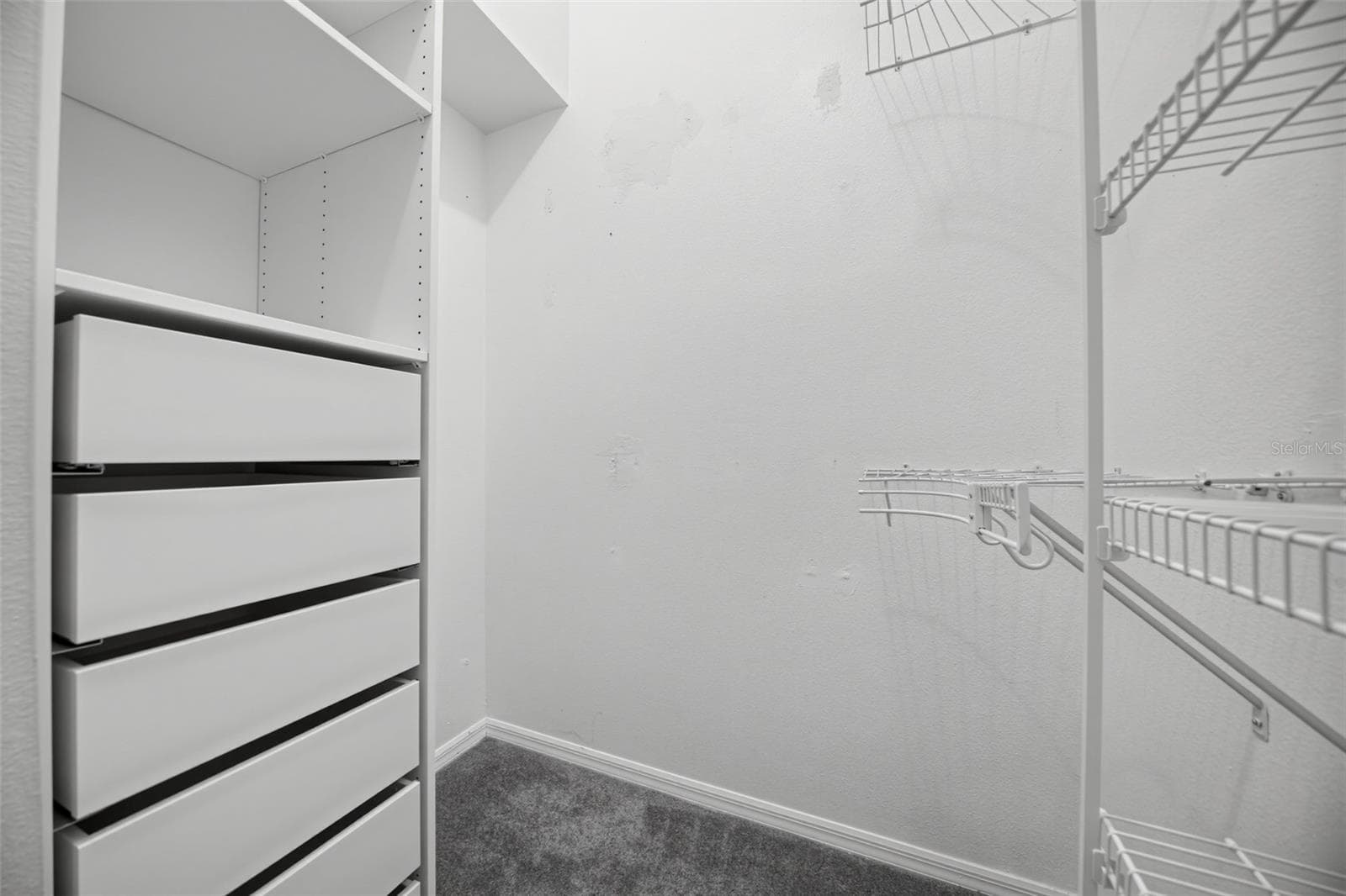 WALK IN CLOSET 1 IN PRIMARY SUITE - 13838 RIVERPATH GROVE DR, ORLANDO