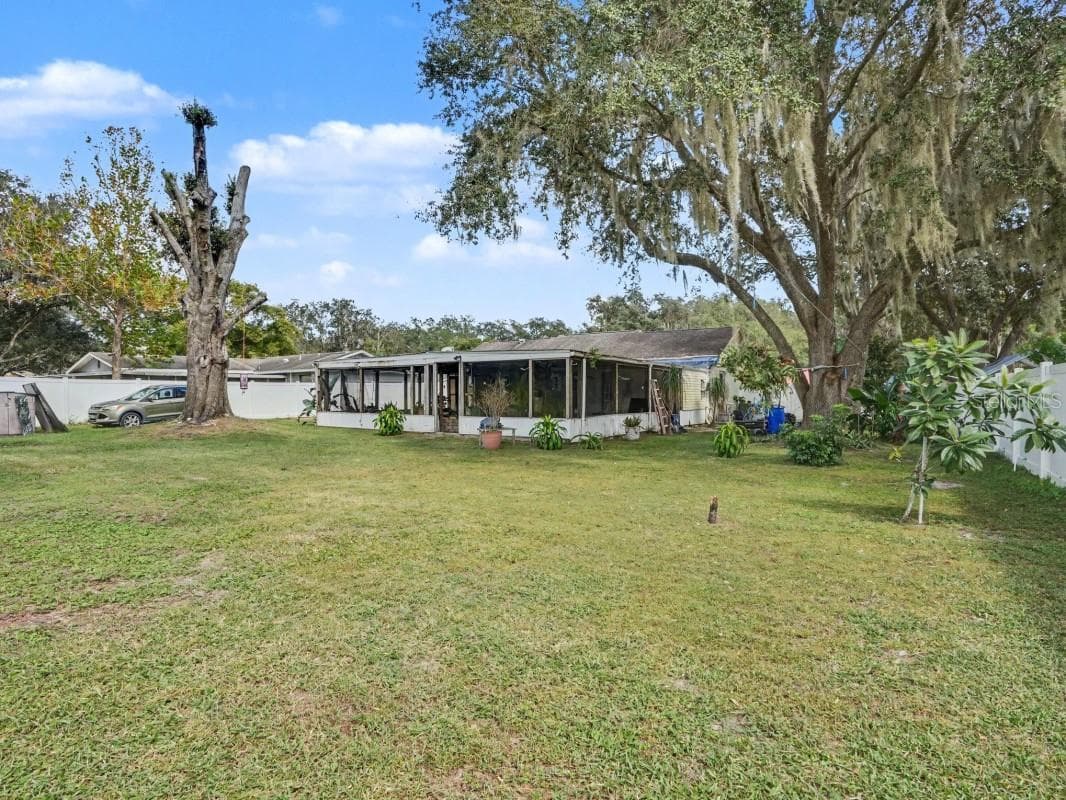 Single Family Residence at 6313 SWEETWATER DR E, LAKELAND, photo 27 of 29