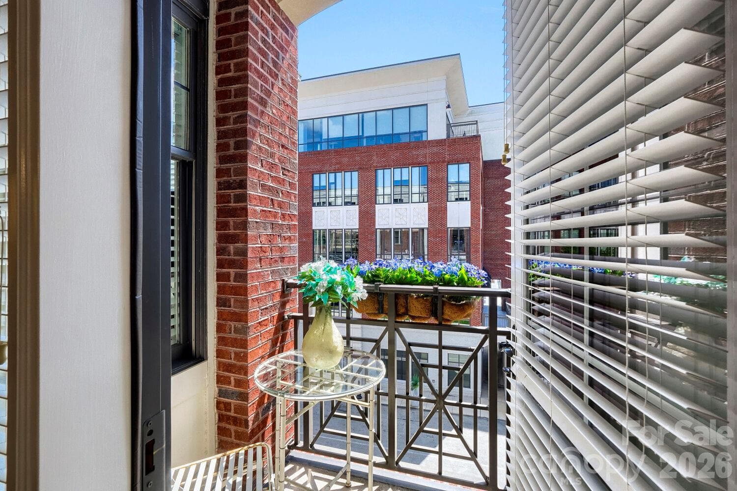 Adorable Porch Balcony - 2810 Selwyn Avenue, Charlotte