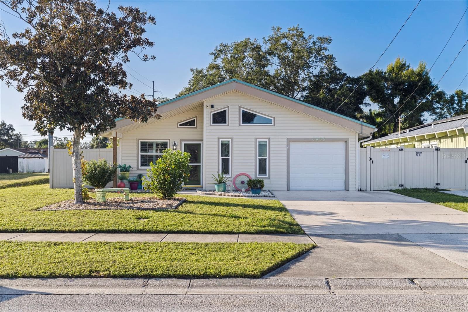 Single Family Residence at 6430 69TH AVE N, PINELLAS PARK, photo 3 of 48