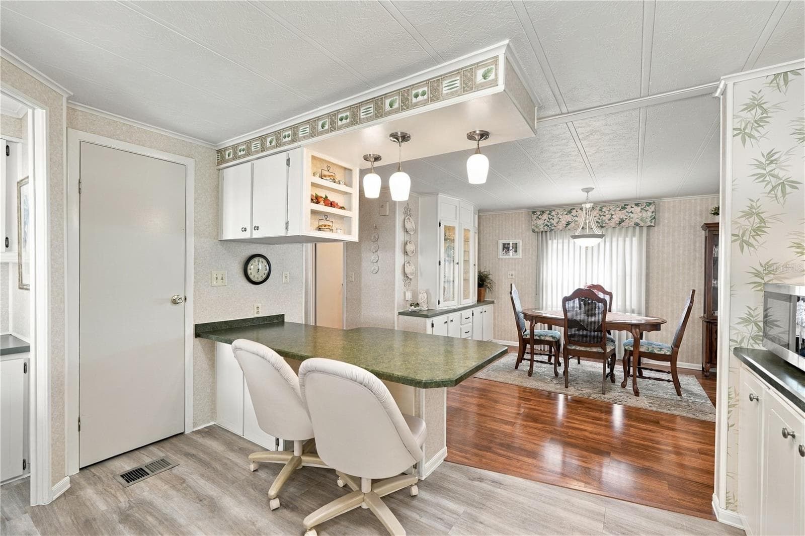 Manufactured Home at 5619 BAYSHORE RD #422, PALMETTO, photo 13 of 48