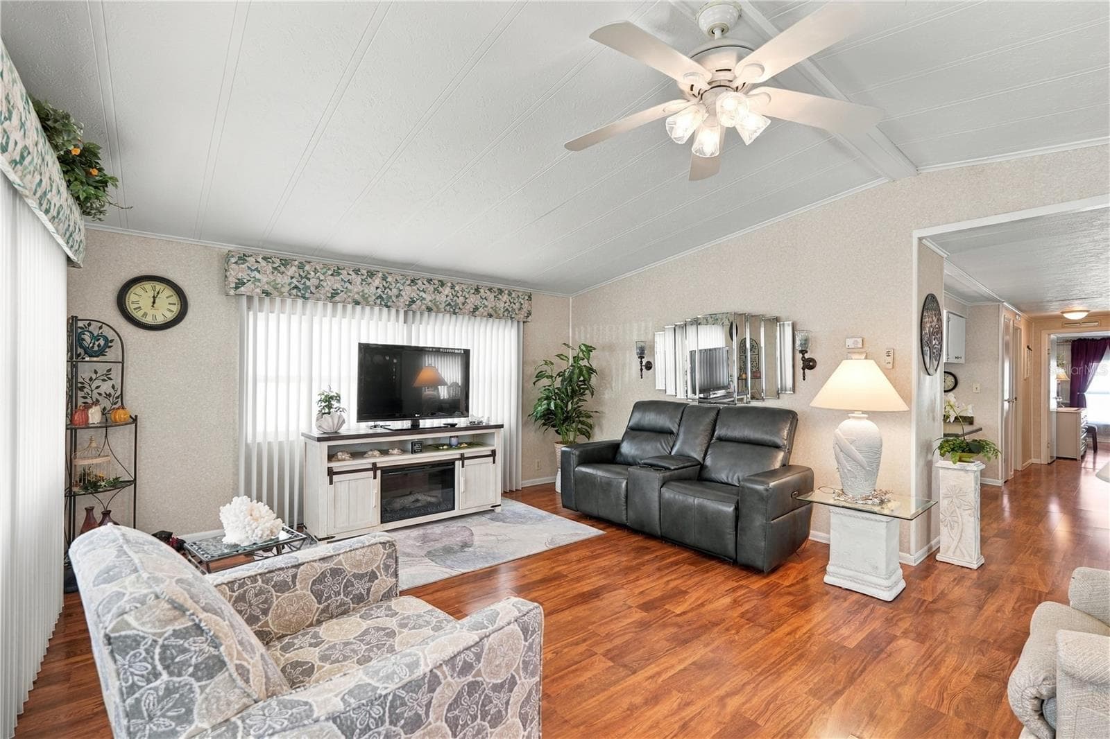Manufactured Home at 5619 BAYSHORE RD #422, PALMETTO, photo 23 of 48