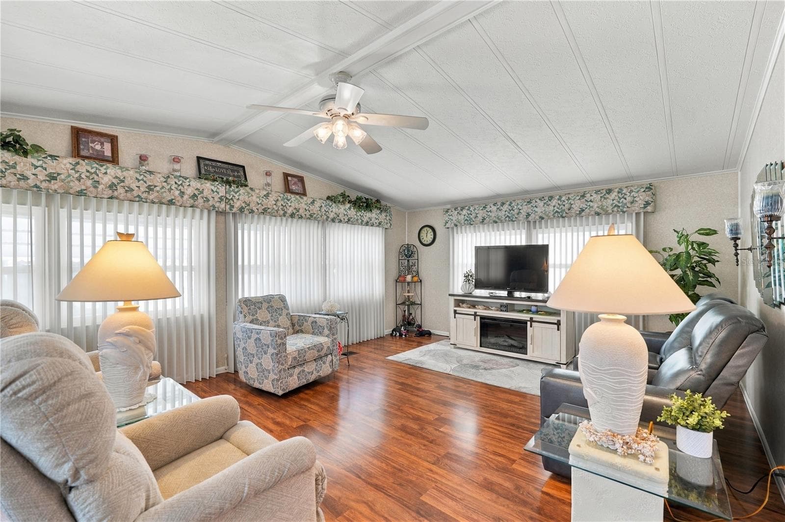 Manufactured Home at 5619 BAYSHORE RD #422, PALMETTO, photo 24 of 48