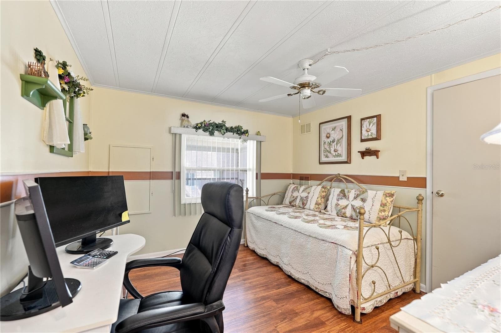 Manufactured Home at 5619 BAYSHORE RD #422, PALMETTO, photo 37 of 48
