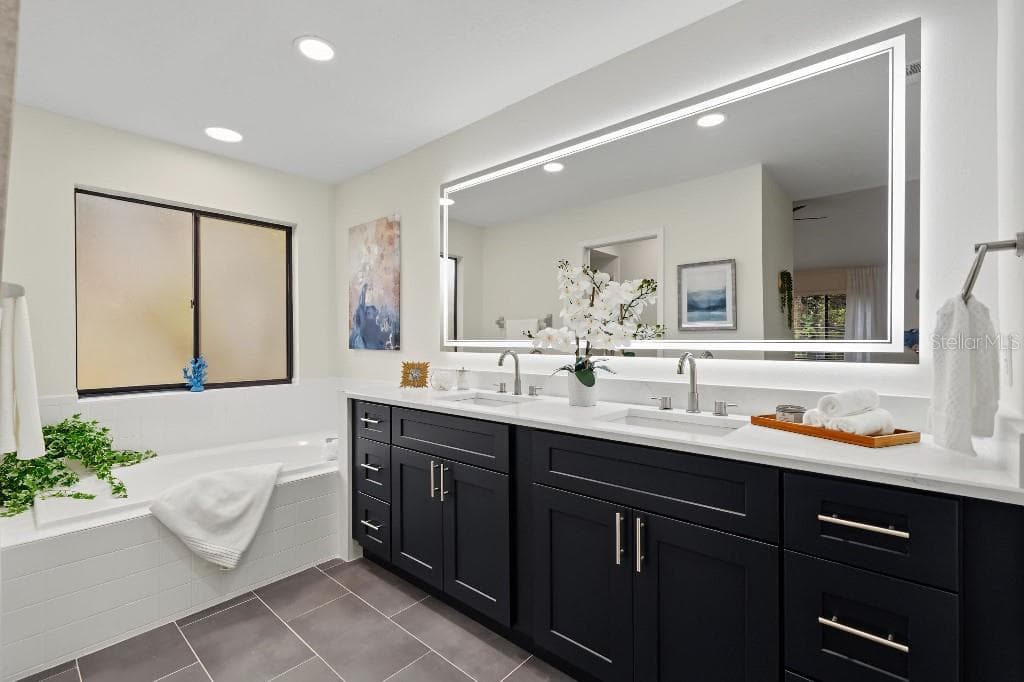 Single Family Residence at 3010 LONGBROOKE WAY, CLEARWATER, photo 12 of 33
