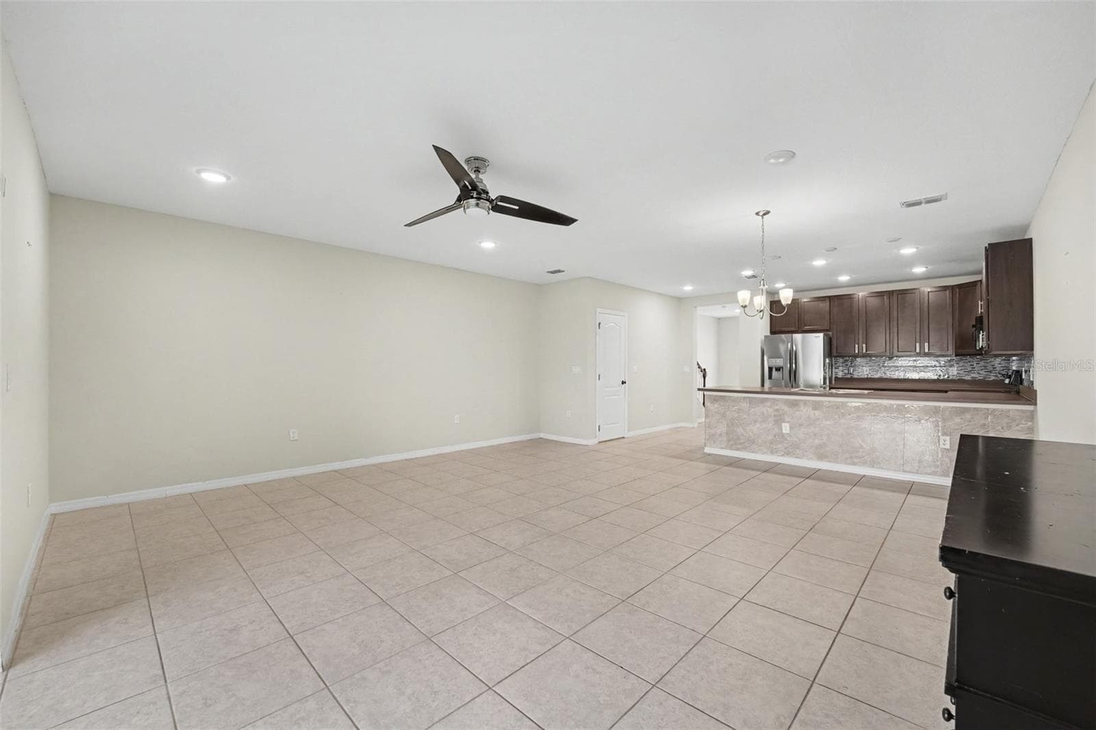 Townhouse at 4747 CORAL CASTLE DR, KISSIMMEE, photo 11 of 40