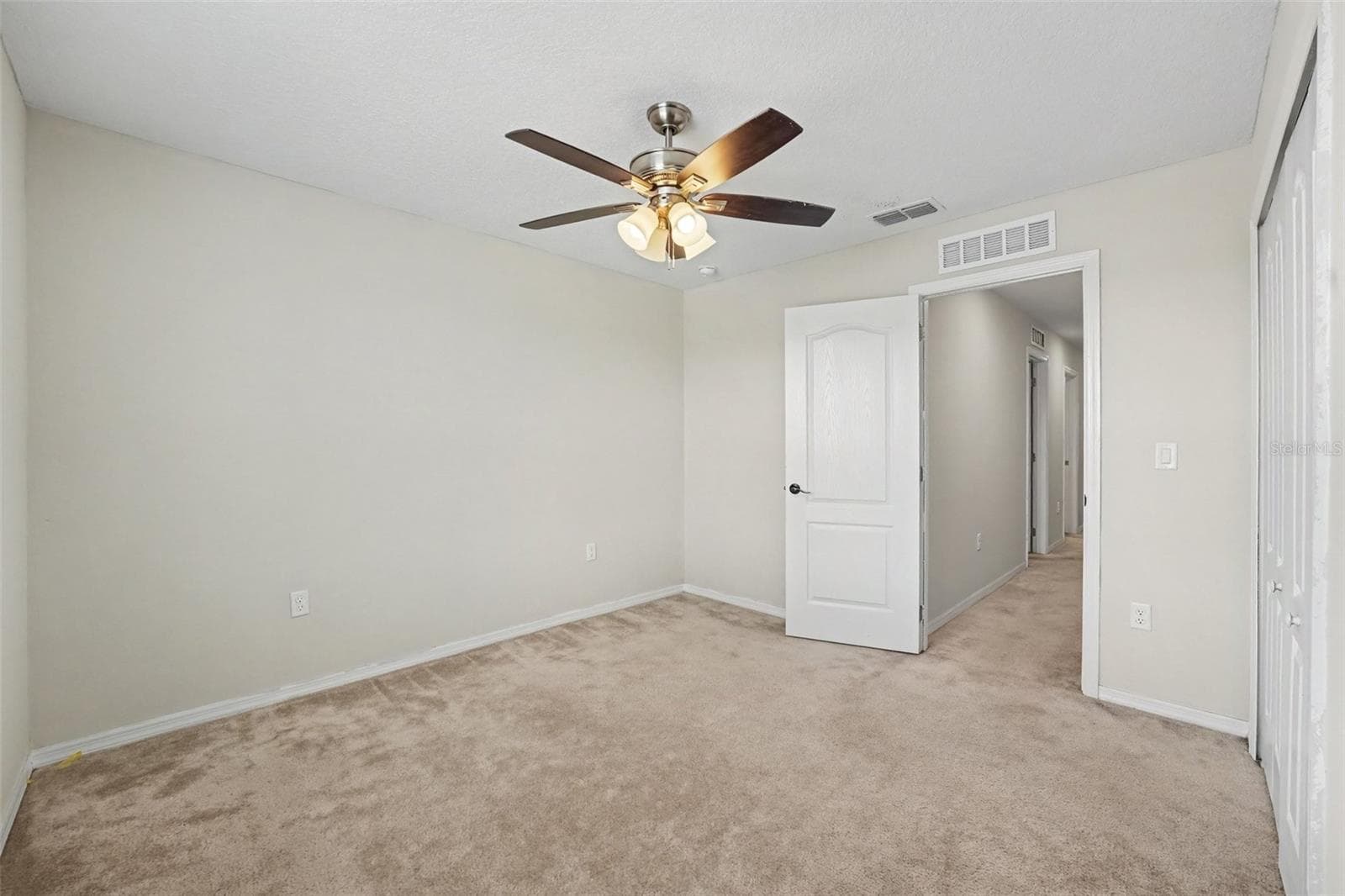 Townhouse at 4747 CORAL CASTLE DR, KISSIMMEE, photo 17 of 40