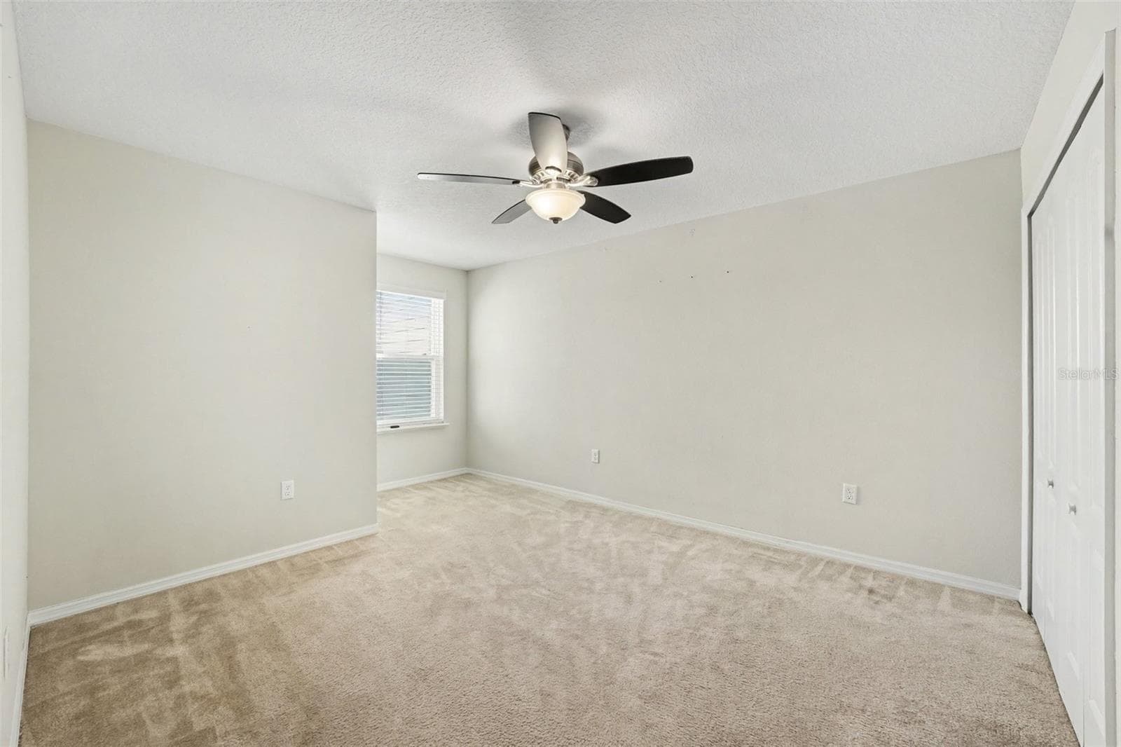 Townhouse at 4747 CORAL CASTLE DR, KISSIMMEE, photo 19 of 40