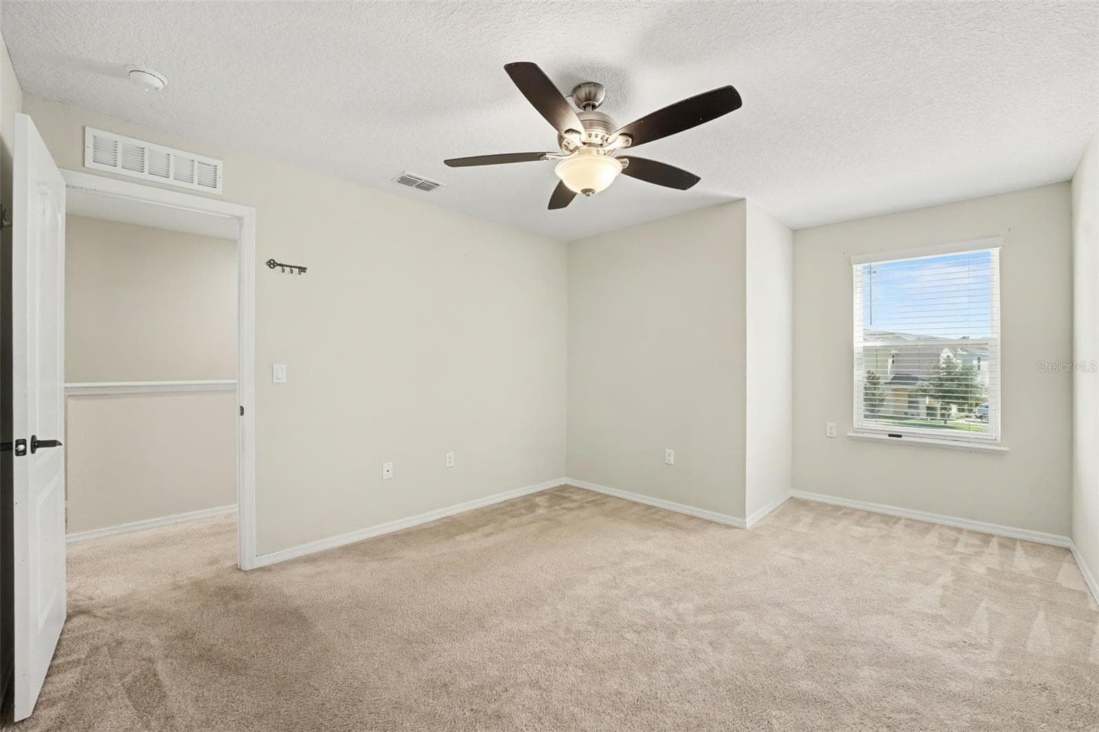 Townhouse at 4747 CORAL CASTLE DR, KISSIMMEE, photo 22 of 40