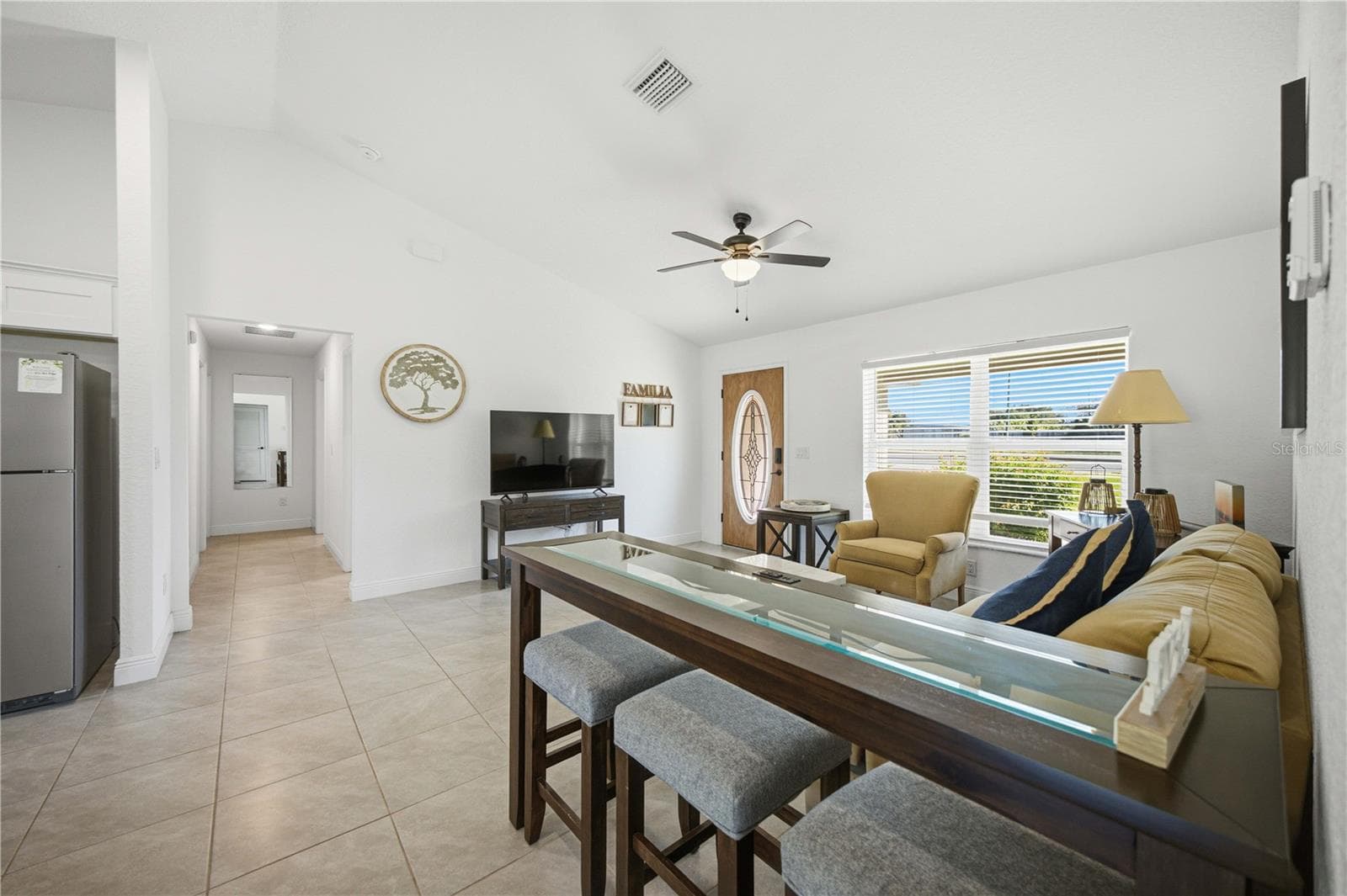 Ceiling Fans and Lots of Light - 5591 W HIGHWAY 40, OCALA