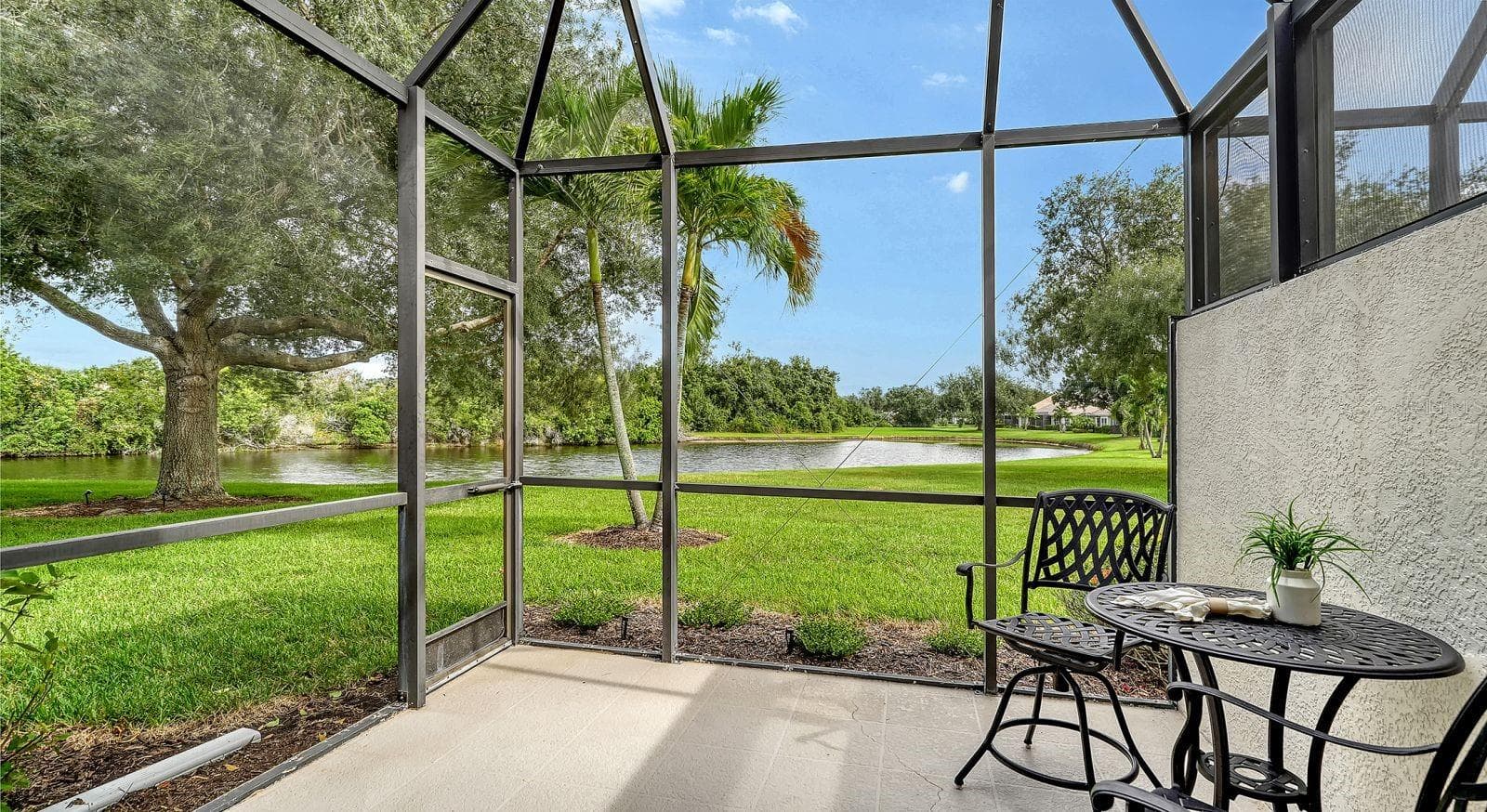 Villa at 6937 WOODMORE TER, LAKEWOOD RANCH, photo 4 of 63