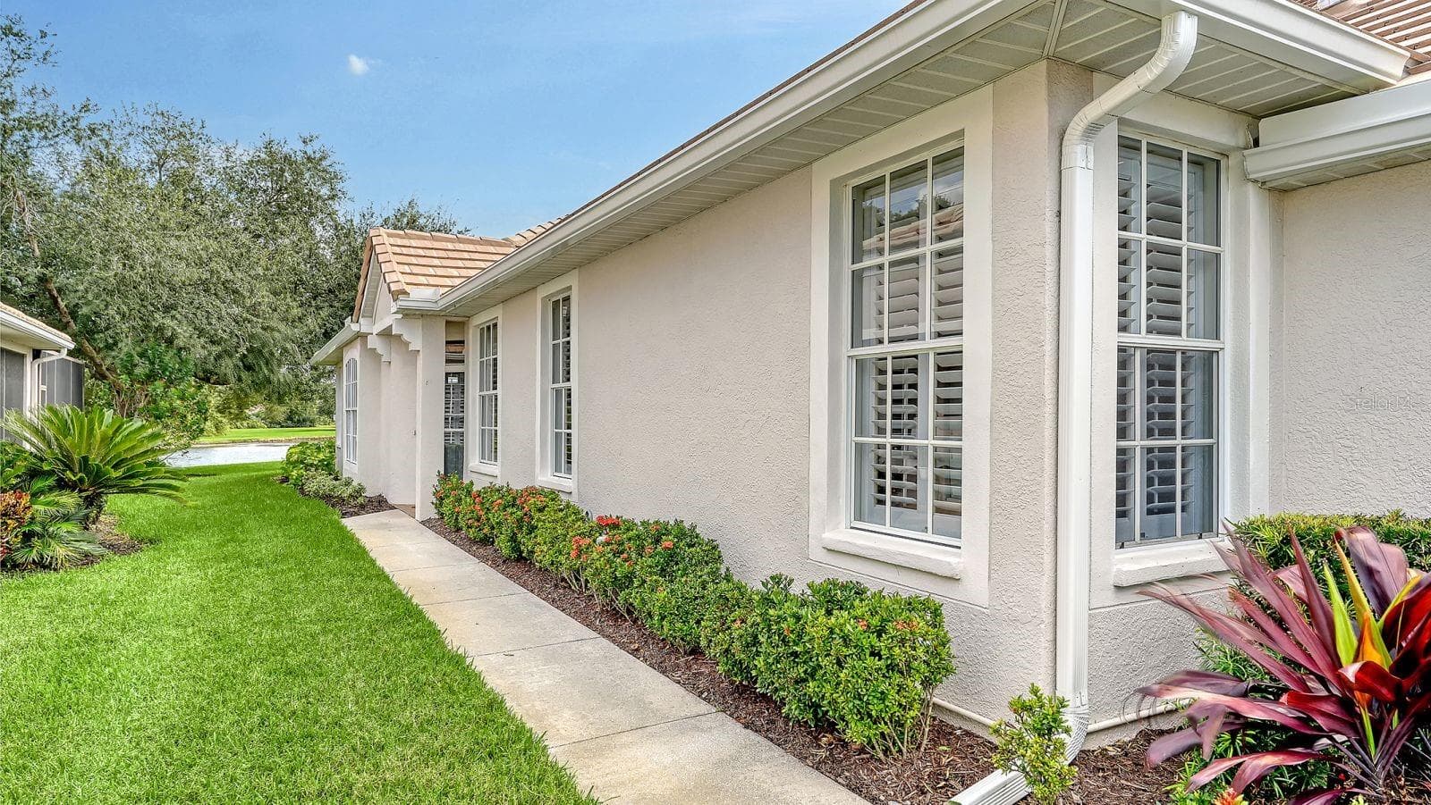 Villa at 6937 WOODMORE TER, LAKEWOOD RANCH, photo 10 of 63