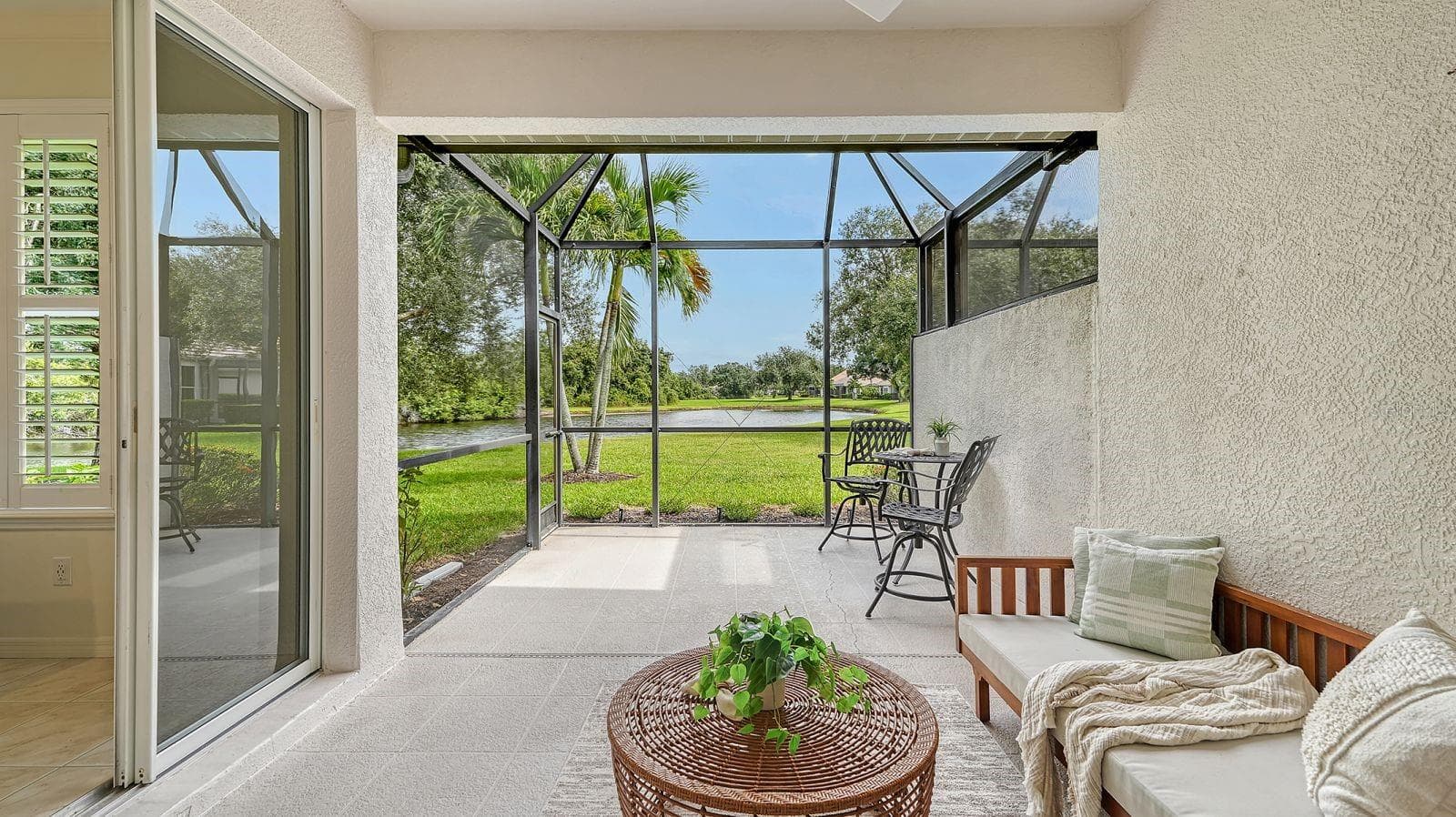Villa at 6937 WOODMORE TER, LAKEWOOD RANCH, photo 33 of 63