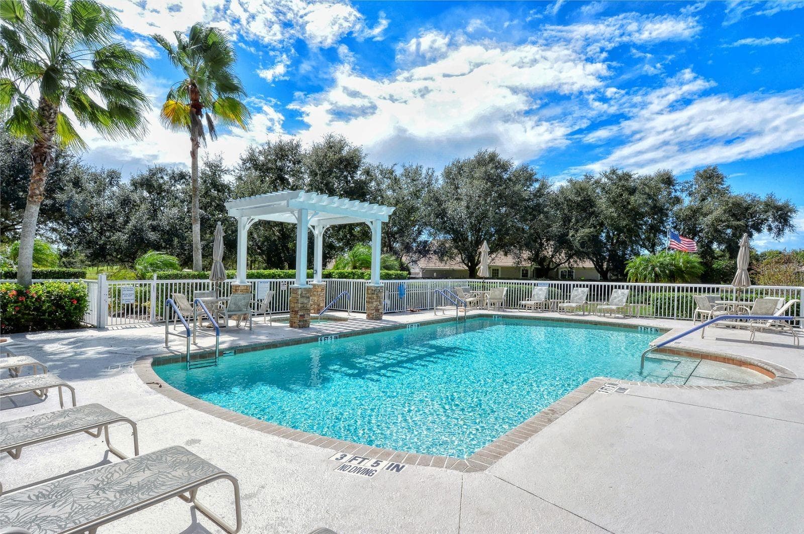 Villa at 6937 WOODMORE TER, LAKEWOOD RANCH, photo 41 of 63