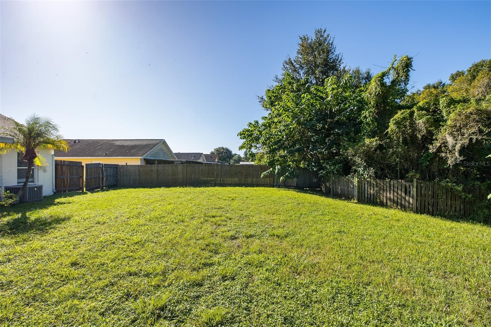 Single Family Residence at 8150 TOM SAWYER DR, TAMPA, photo 33 of 35
