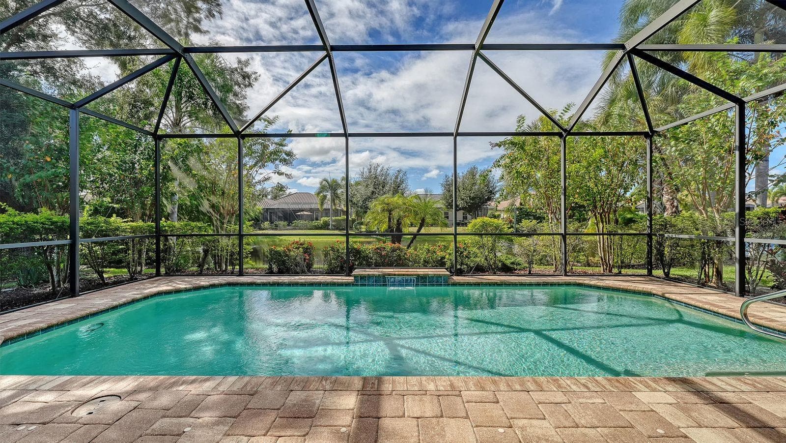 Single Family Residence at 14718 LEOPARD CREEK PL, LAKEWOOD RANCH, photo 2 of 62