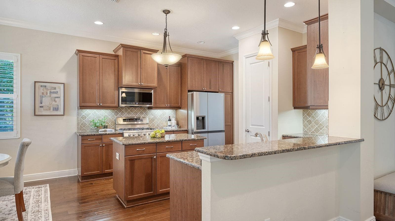 Single Family Residence at 14718 LEOPARD CREEK PL, LAKEWOOD RANCH, photo 5 of 62