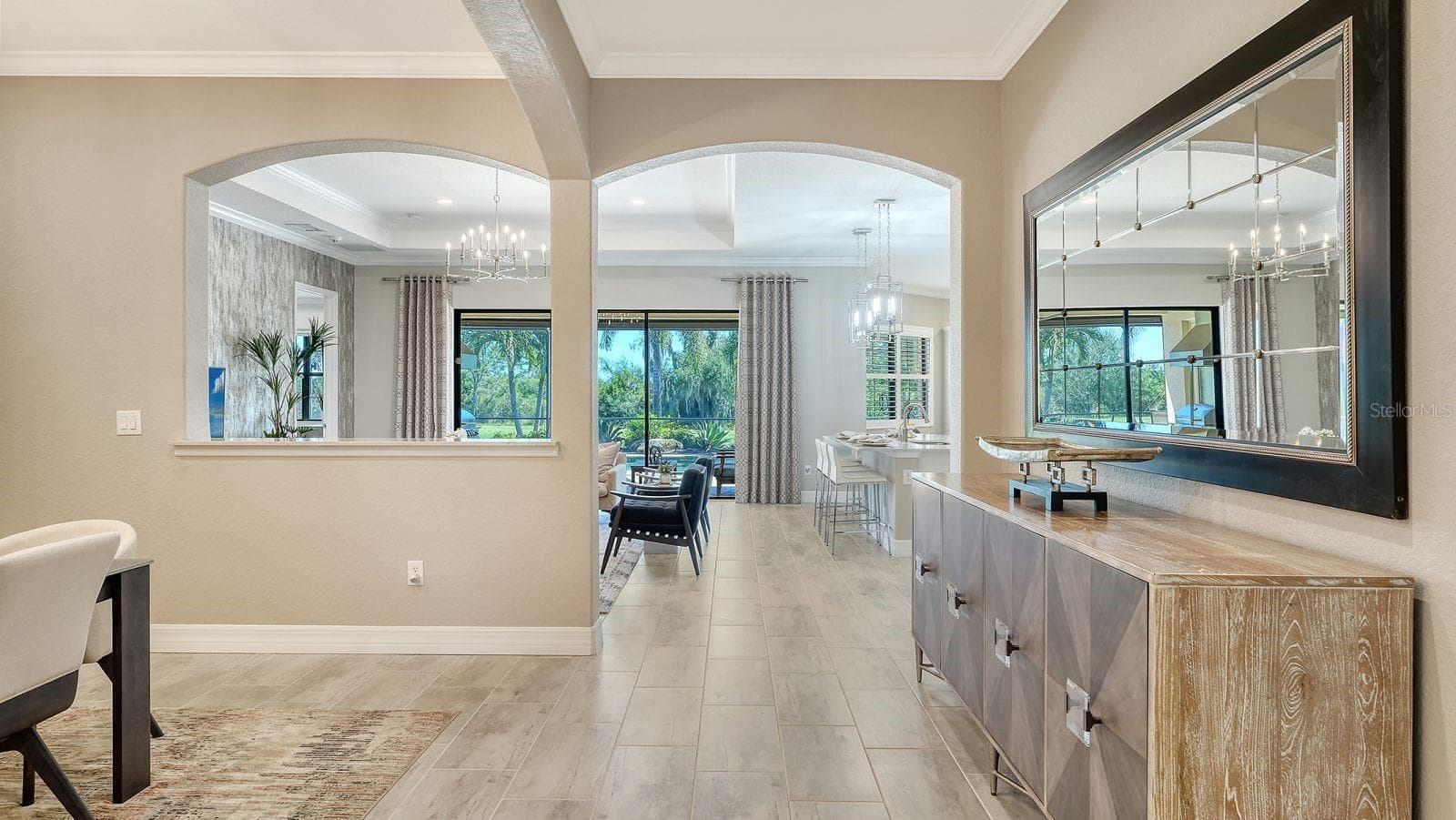 Single Family Residence at 16218 CASTLE PARK TER, LAKEWOOD RANCH, photo 12 of 73