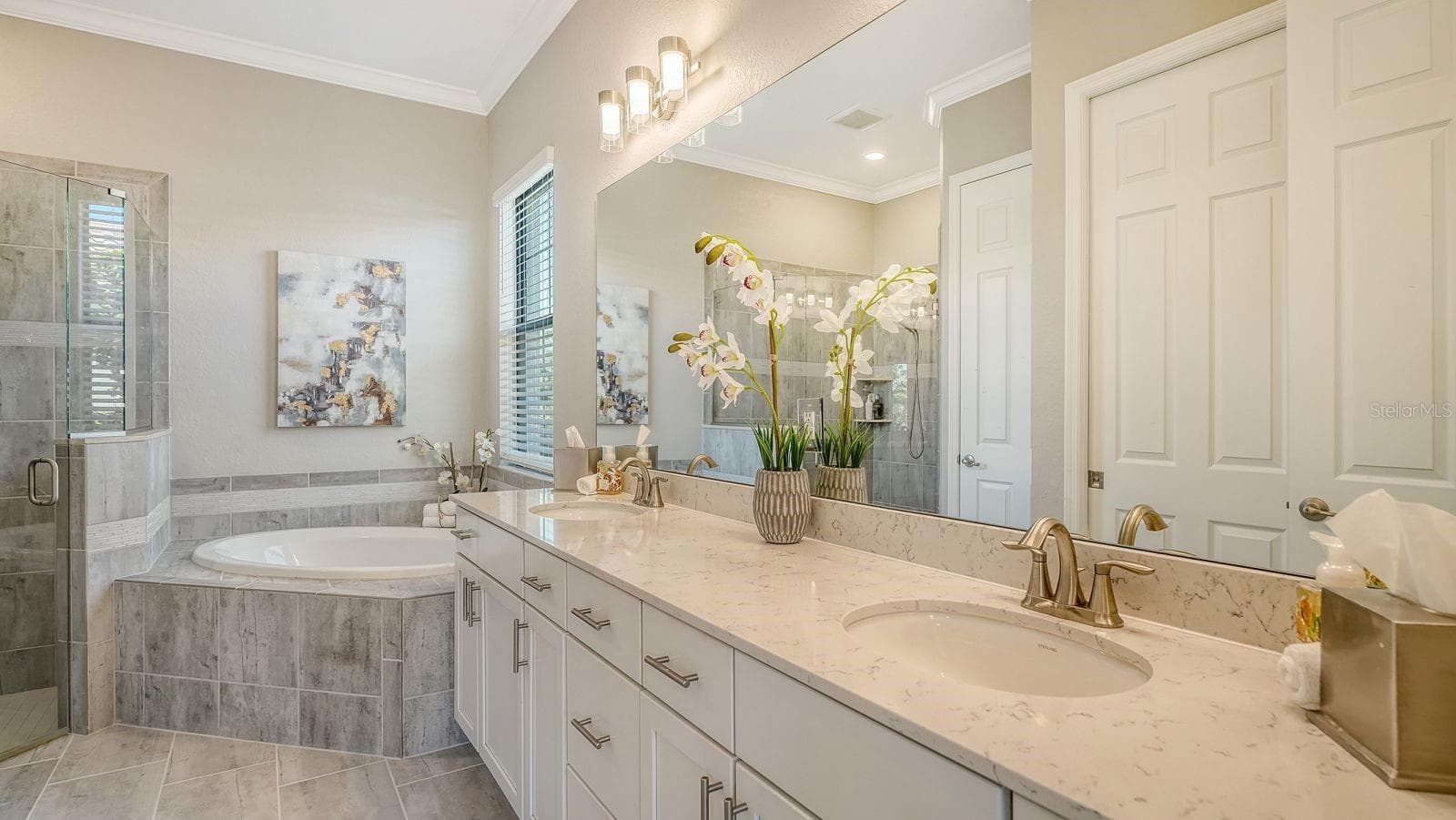 Single Family Residence at 16218 CASTLE PARK TER, LAKEWOOD RANCH, photo 25 of 73