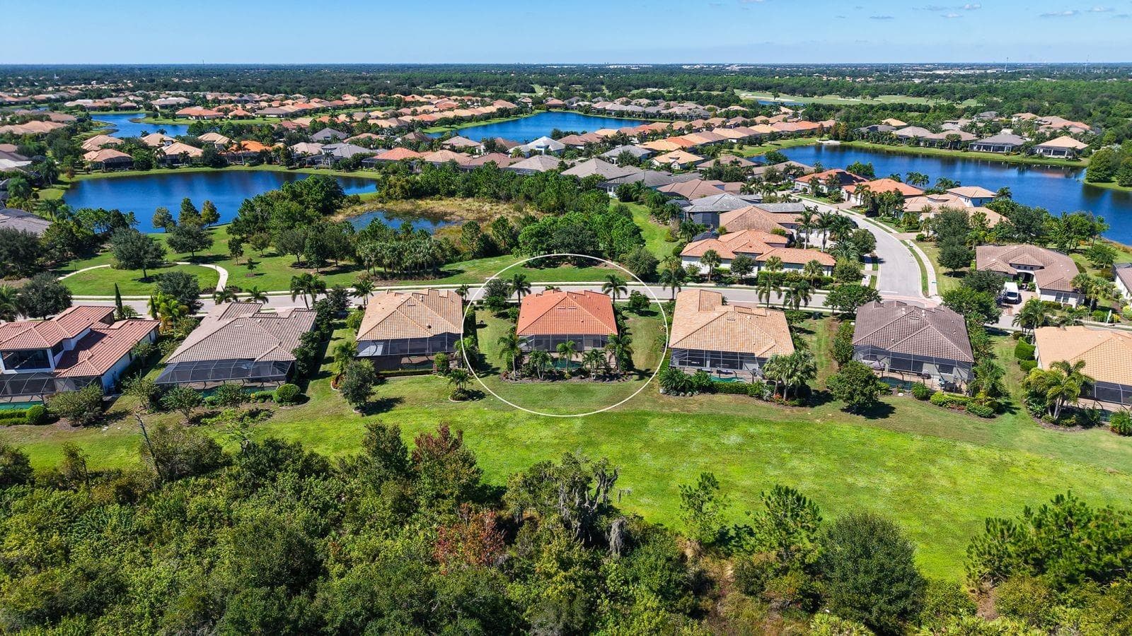 Single Family Residence at 16218 CASTLE PARK TER, LAKEWOOD RANCH, photo 47 of 73