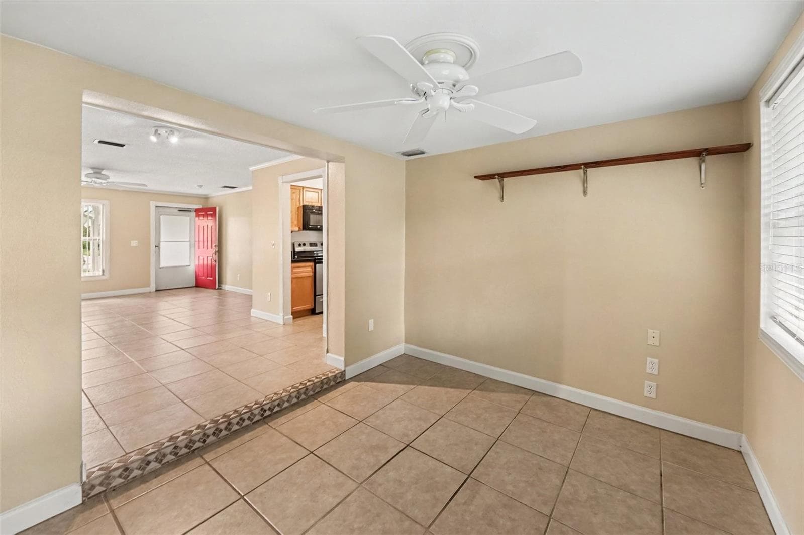 Single Family Residence at 1480 QUEEN ANNE BLVD, PALM HARBOR, photo 10 of 33