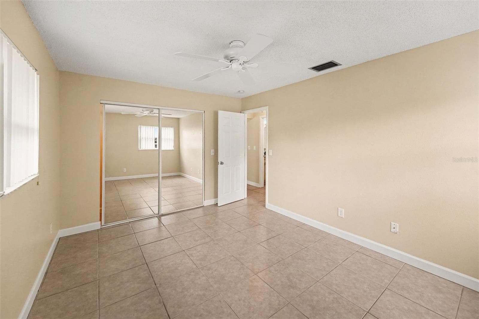 Single Family Residence at 1480 QUEEN ANNE BLVD, PALM HARBOR, photo 14 of 33