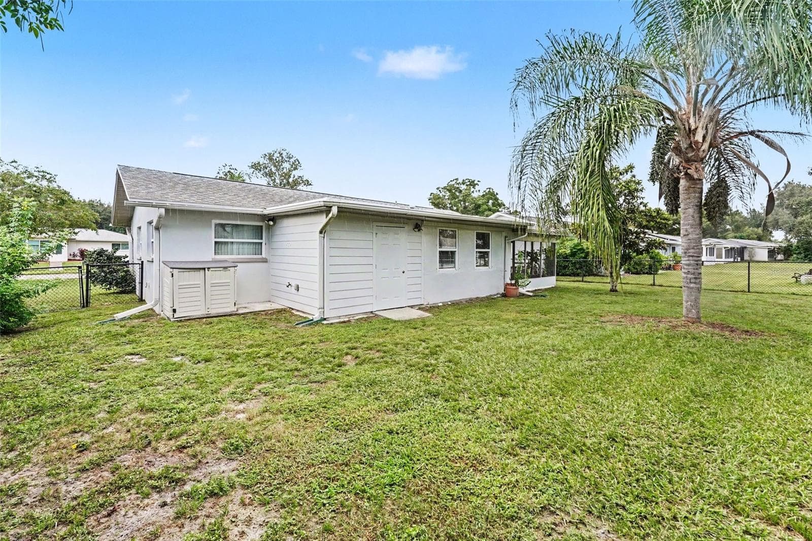 Single Family Residence at 1480 QUEEN ANNE BLVD, PALM HARBOR, photo 25 of 33