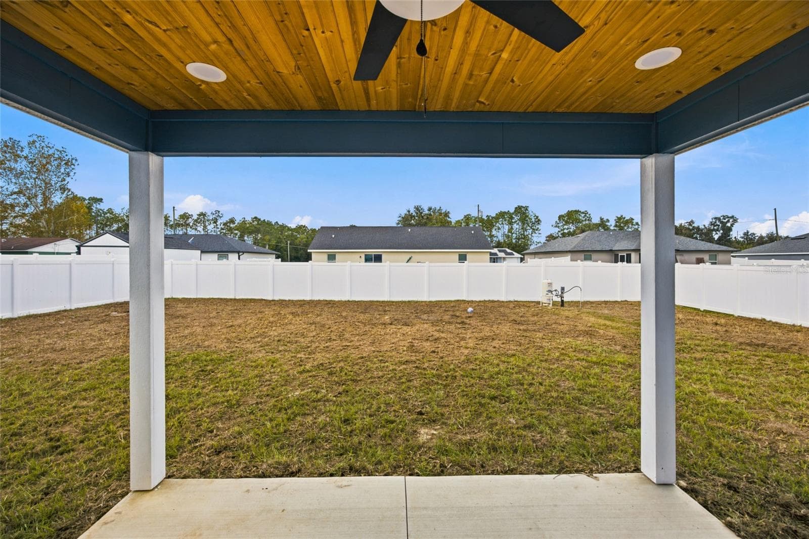 Single Family Residence at 9 PINE TRACE TER, OCALA, photo 3 of 35