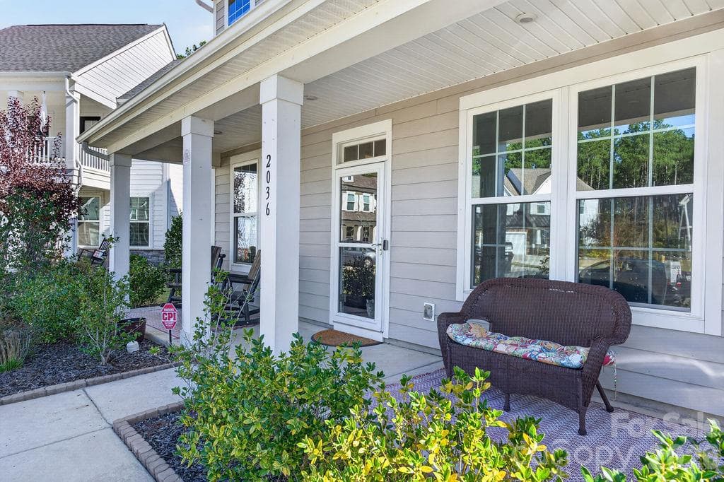 Single Family Residence at 2036 Sweet Magnolia Lane, Clover, photo 5 of 50