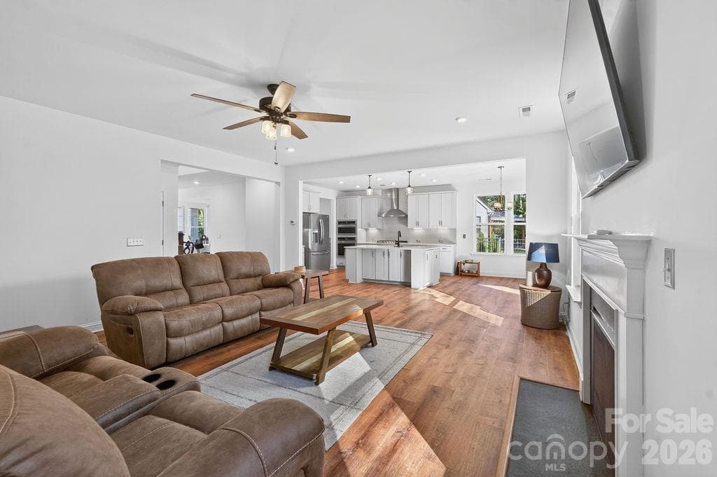 Single Family Residence at 2036 Sweet Magnolia Lane, Clover, photo 26 of 50