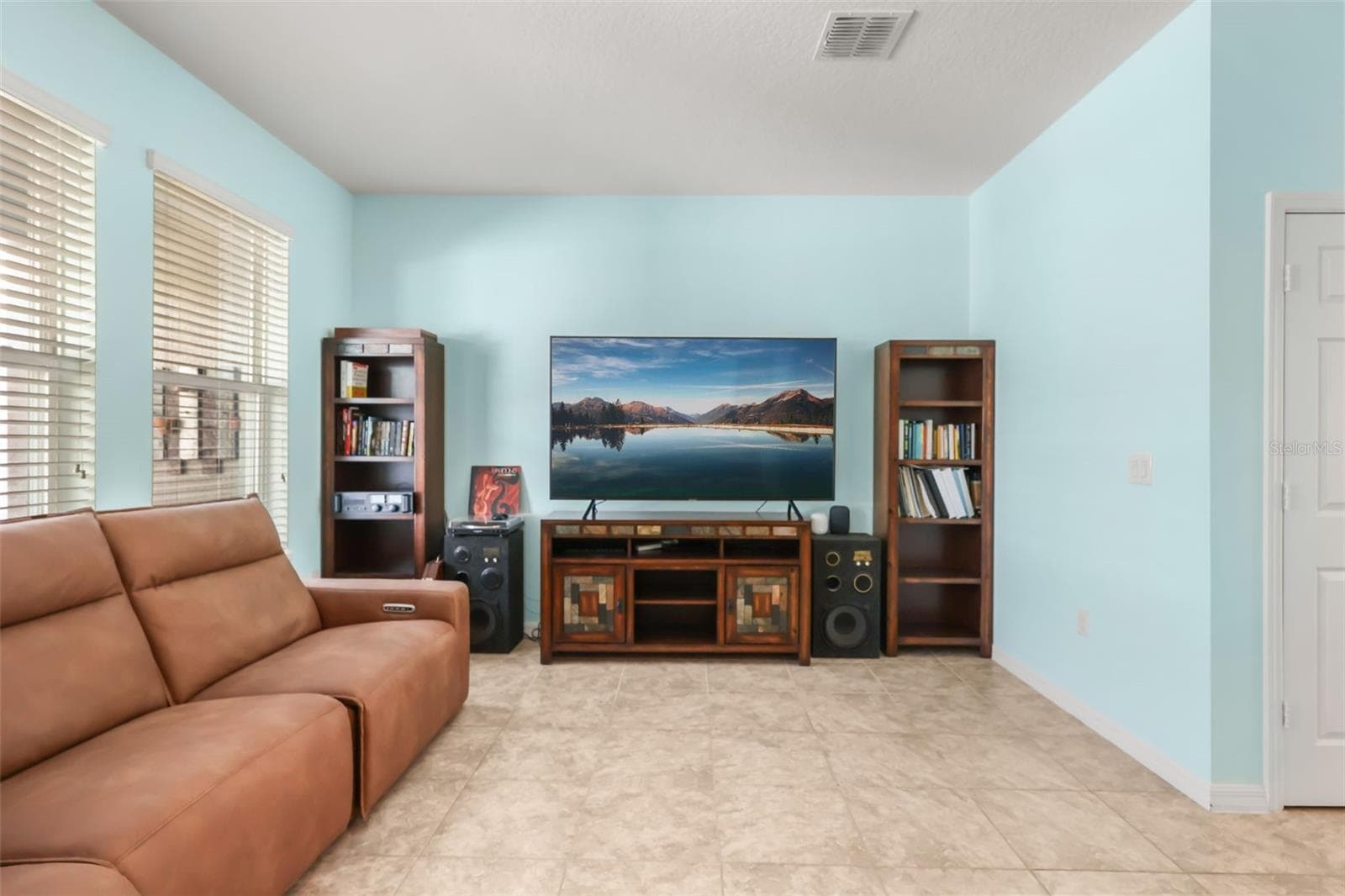 Townhouse at 8163 RED STOPPER LN, WINTER GARDEN, photo 4 of 37