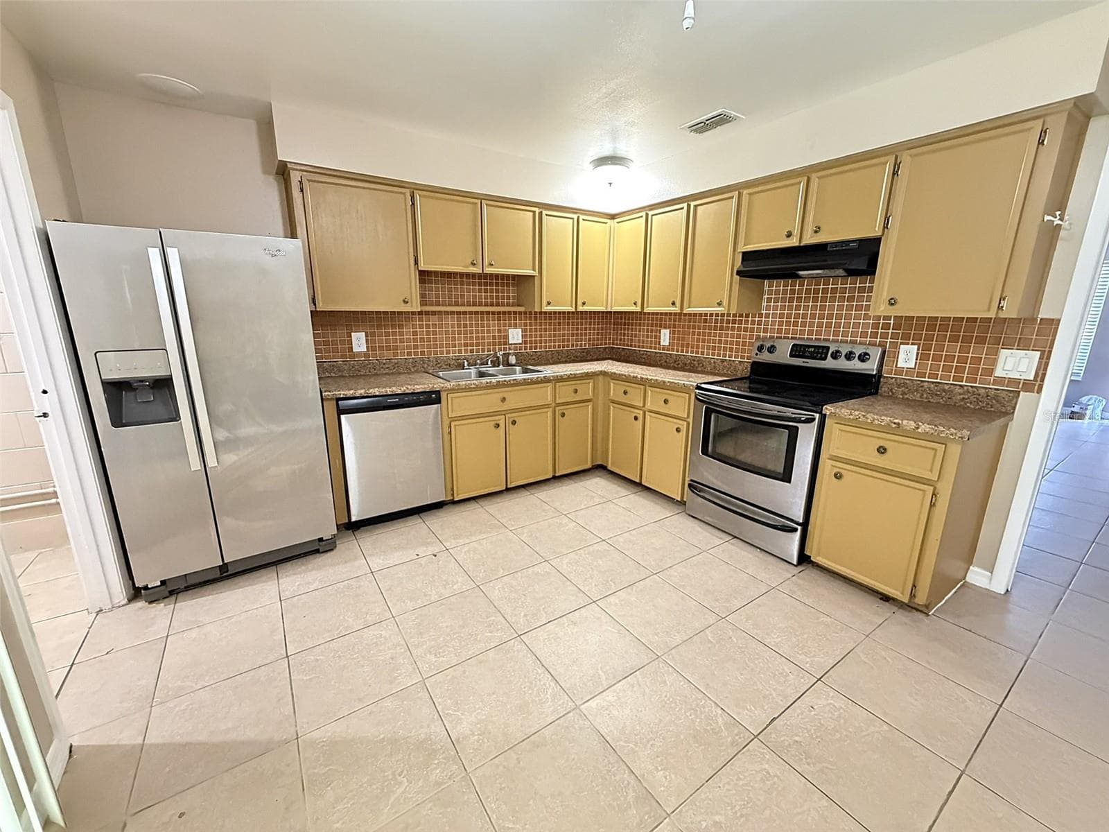 Half Duplex at 8080 PARROT DR, ORLANDO, photo 7 of 13