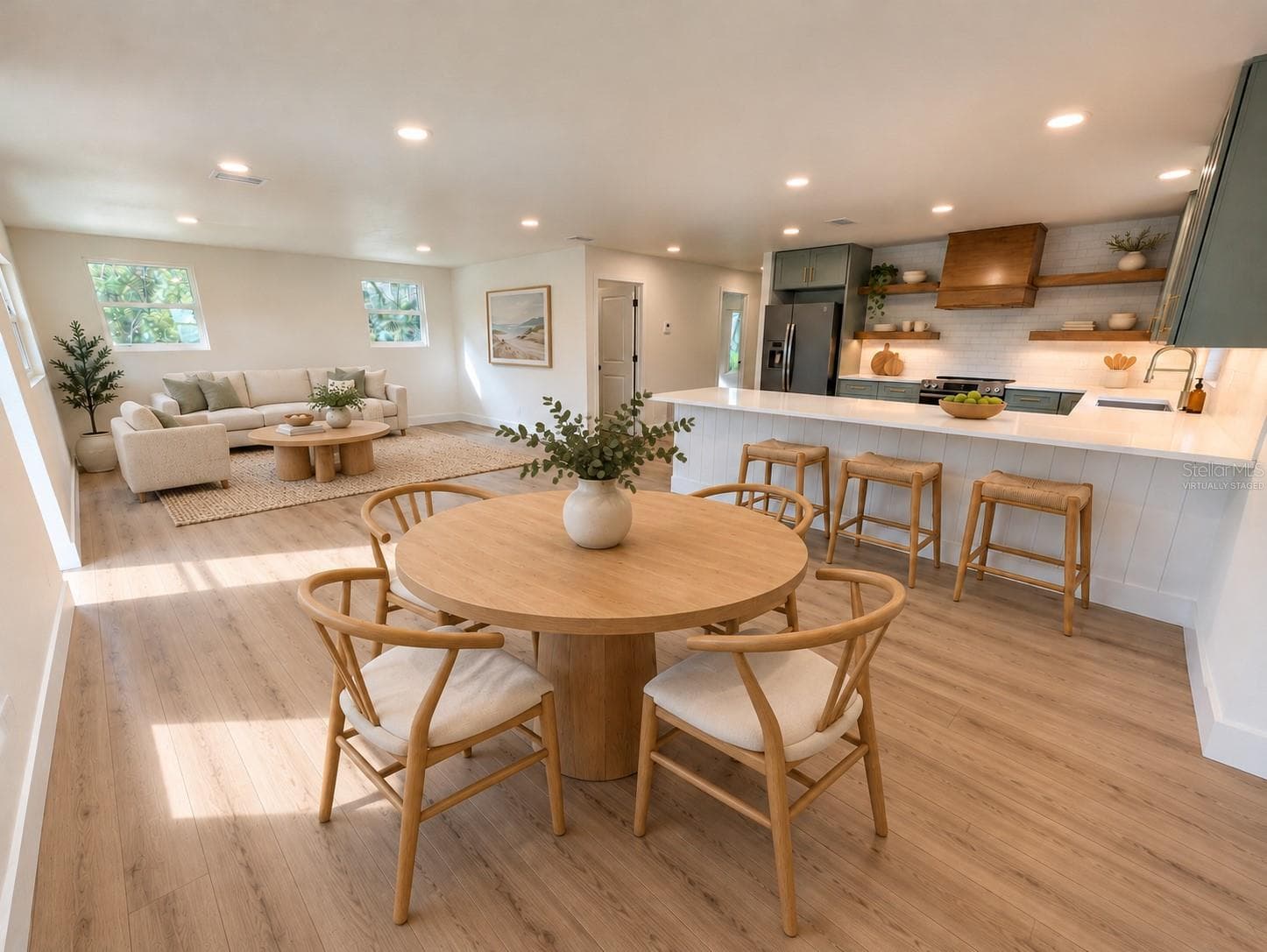 dining Virtually staged - 2748 GLENWOOD AVE, NEW SMYRNA BEACH