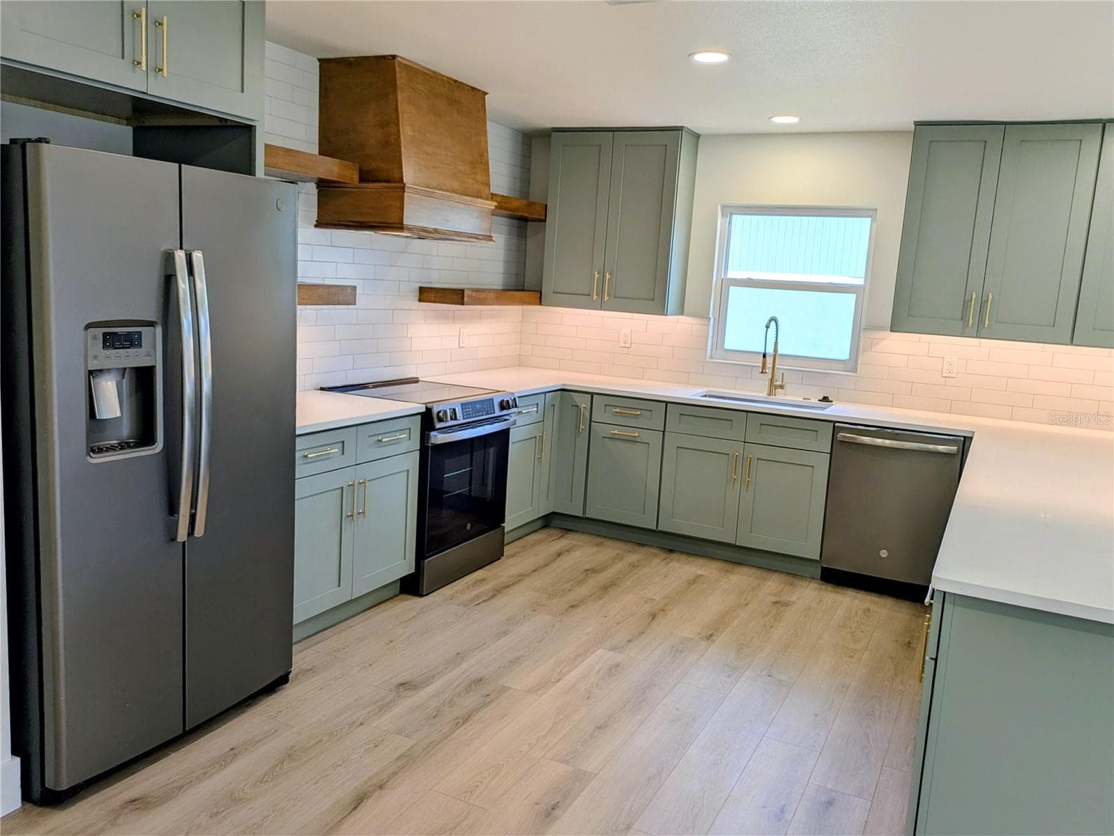 kitchen - 2748 GLENWOOD AVE, NEW SMYRNA BEACH