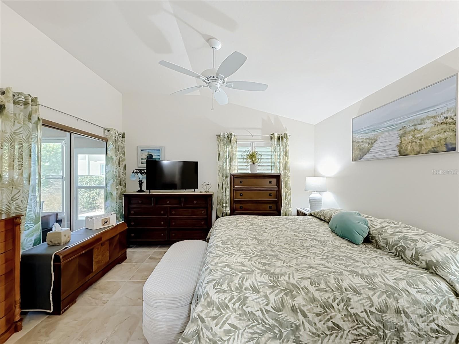 Villa at 2001 ALTAMONTE WAY, THE VILLAGES, photo 21 of 37