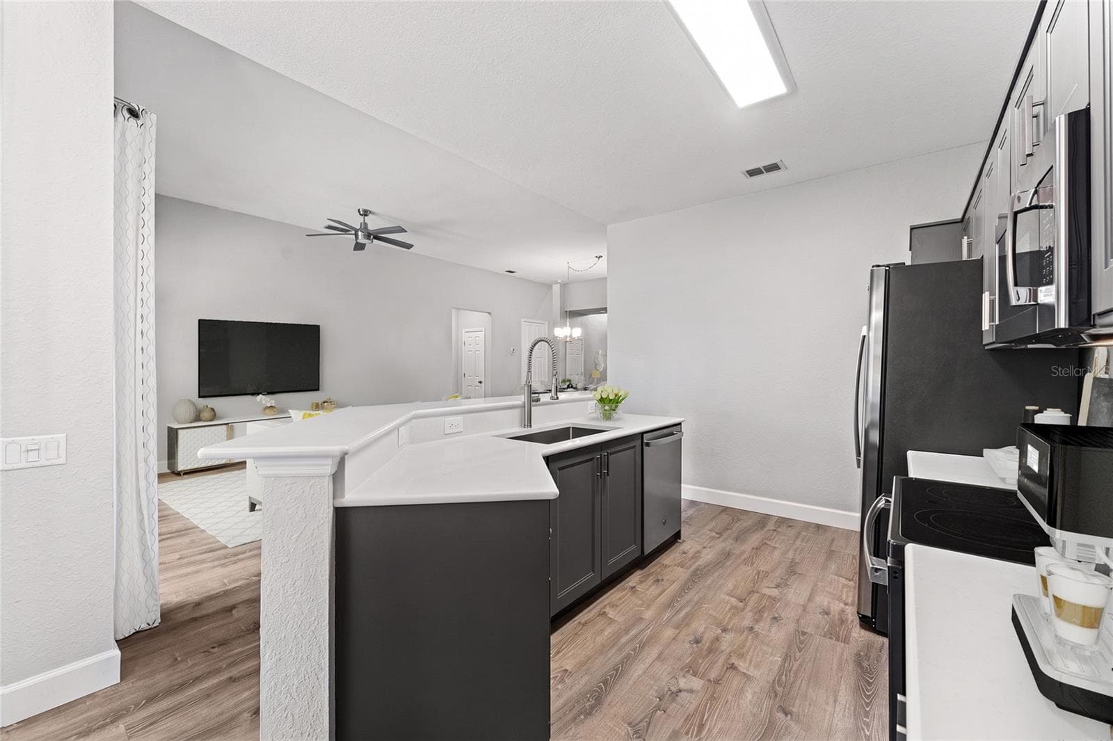 Single Family Residence at 2648 DINVILLE ST, KISSIMMEE, photo 13 of 43
