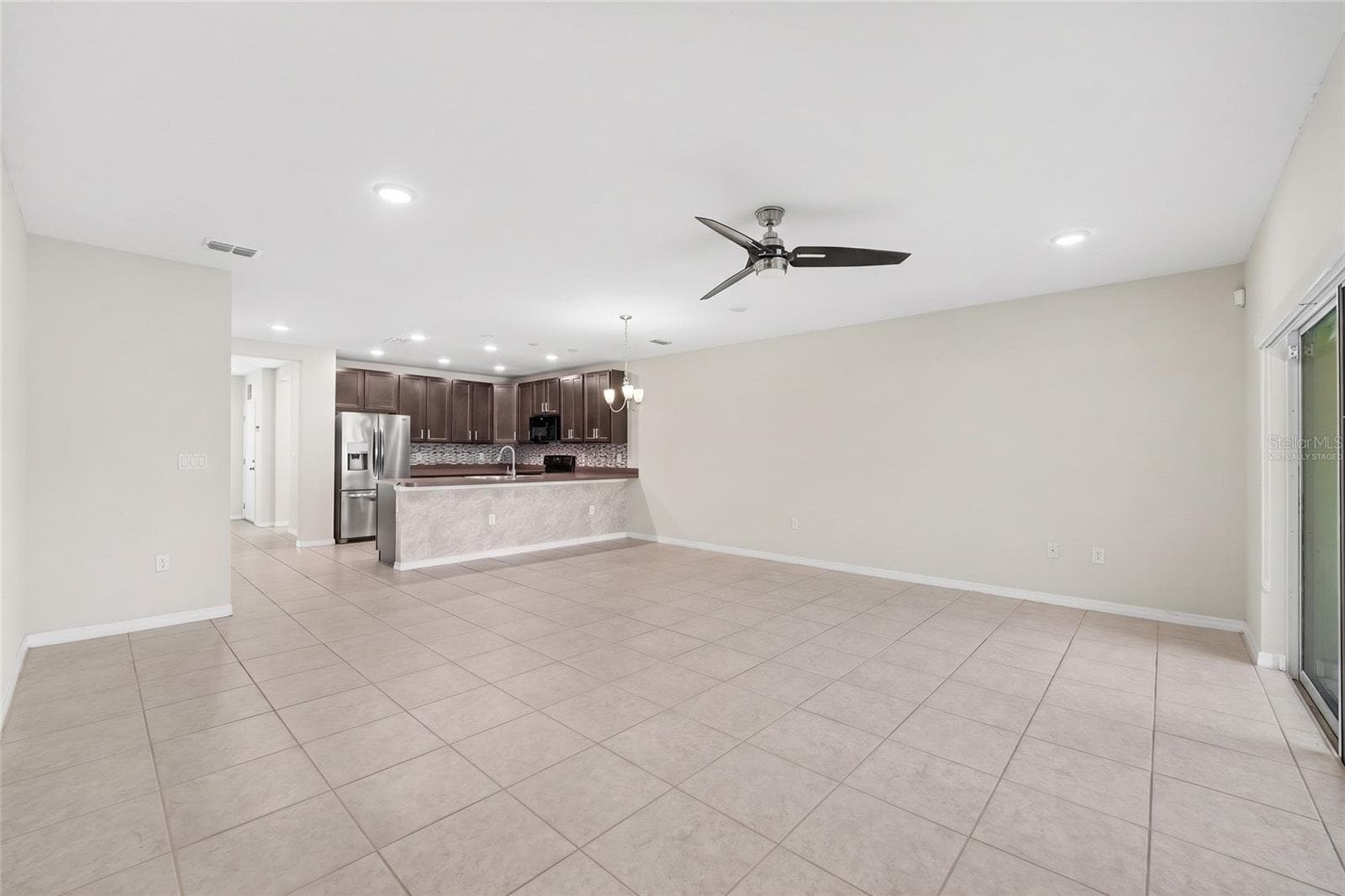 Virtually staged - 4747 CORAL CASTLE DR, KISSIMMEE