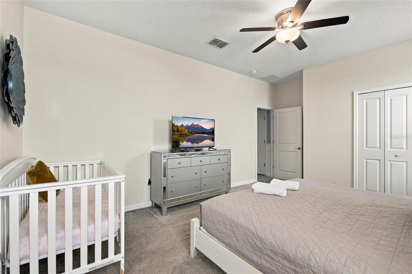 Single Family Residence at 531 PEBBLE BEACH DR, DAVENPORT, photo 11 of 63