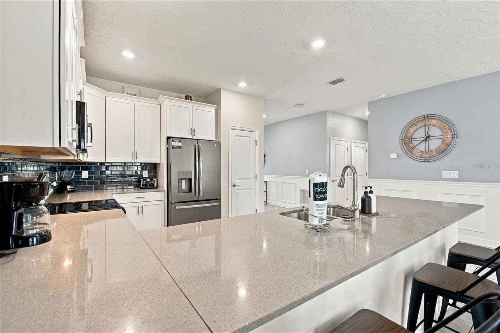 Single Family Residence at 531 PEBBLE BEACH DR, DAVENPORT, photo 16 of 63