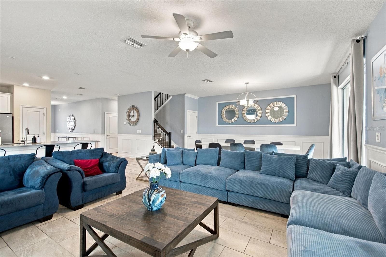 Single Family Residence at 531 PEBBLE BEACH DR, DAVENPORT, photo 17 of 63