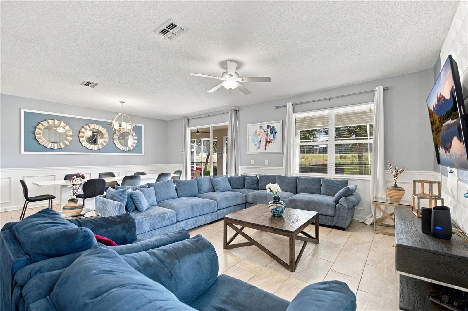 Single Family Residence at 531 PEBBLE BEACH DR, DAVENPORT, photo 18 of 63