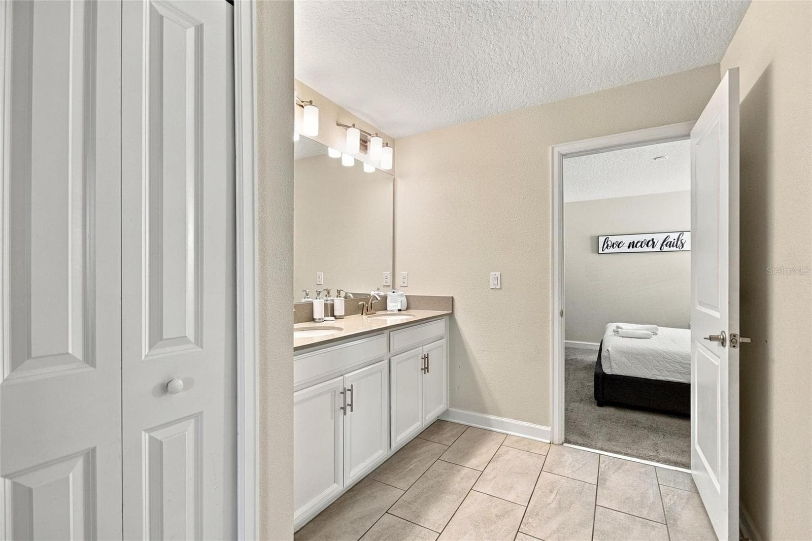 Single Family Residence at 531 PEBBLE BEACH DR, DAVENPORT, photo 31 of 63