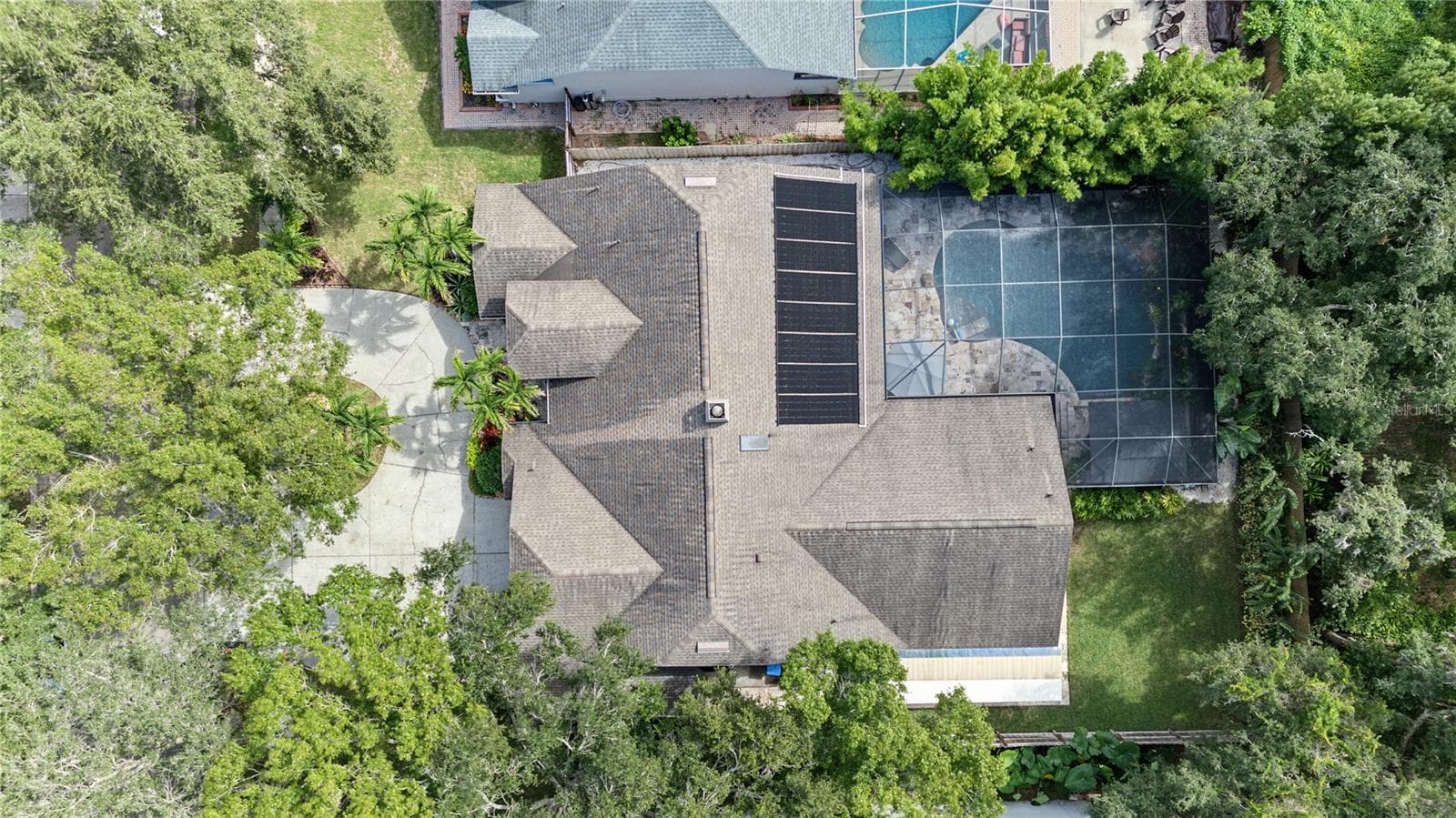 Single Family Residence at 5644 GLENCREST BLVD, TAMPA, photo 3 of 53