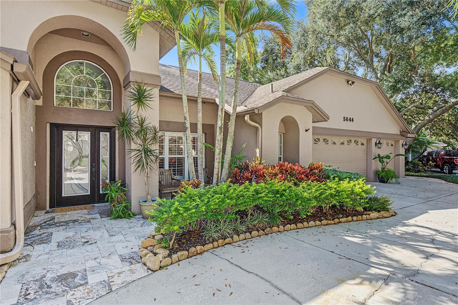 Single Family Residence at 5644 GLENCREST BLVD, TAMPA, photo 7 of 53