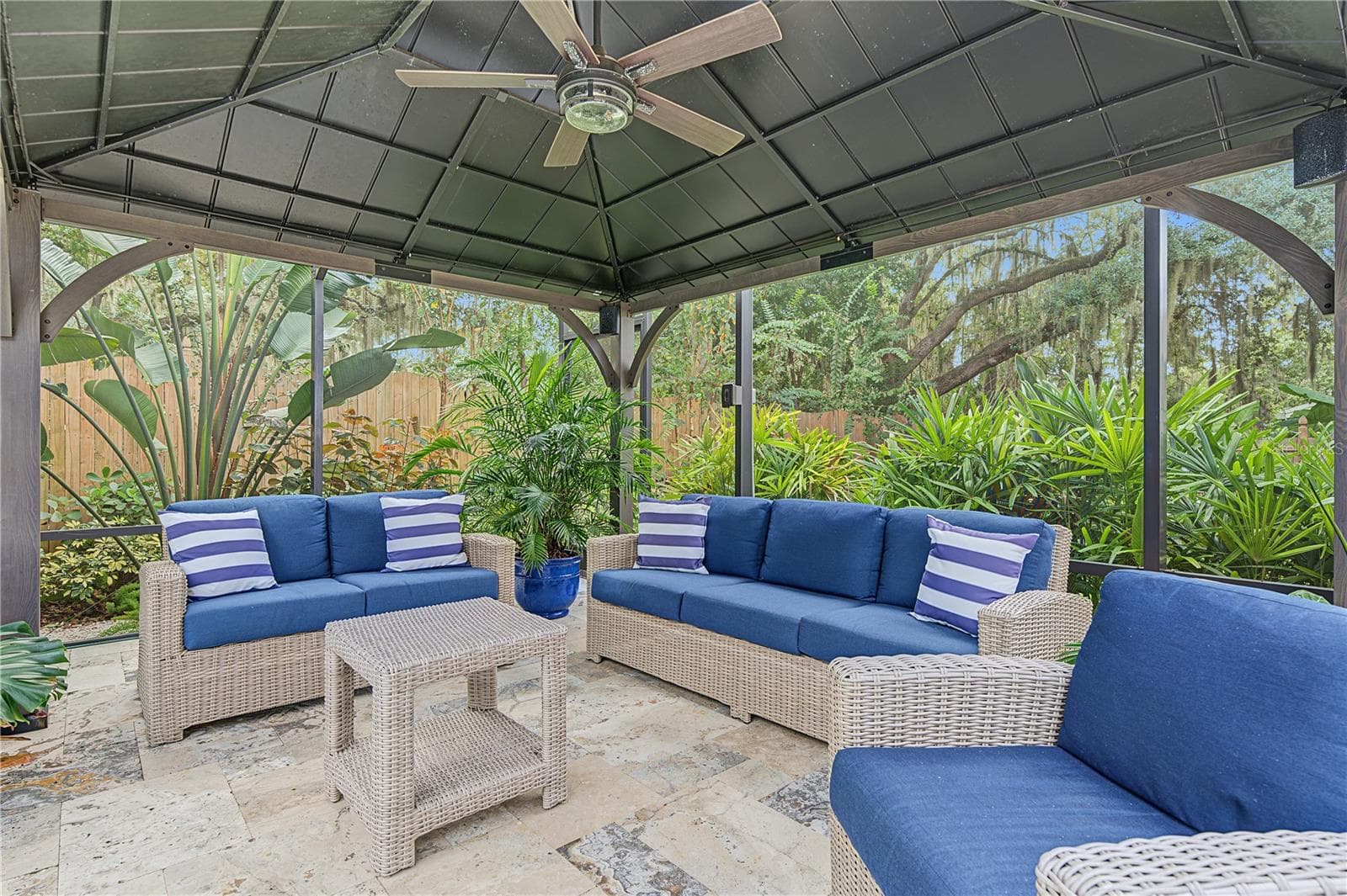 Single Family Residence at 5644 GLENCREST BLVD, TAMPA, photo 30 of 53