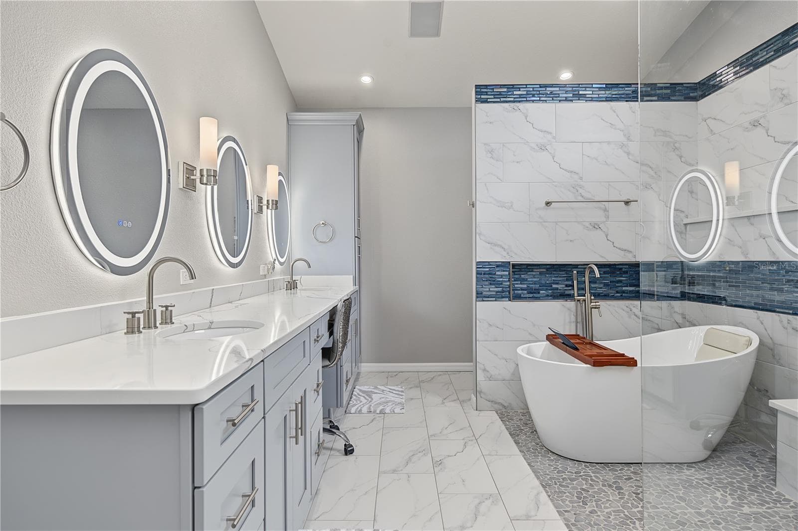 Primary Bath - 5644 GLENCREST BLVD, TAMPA
