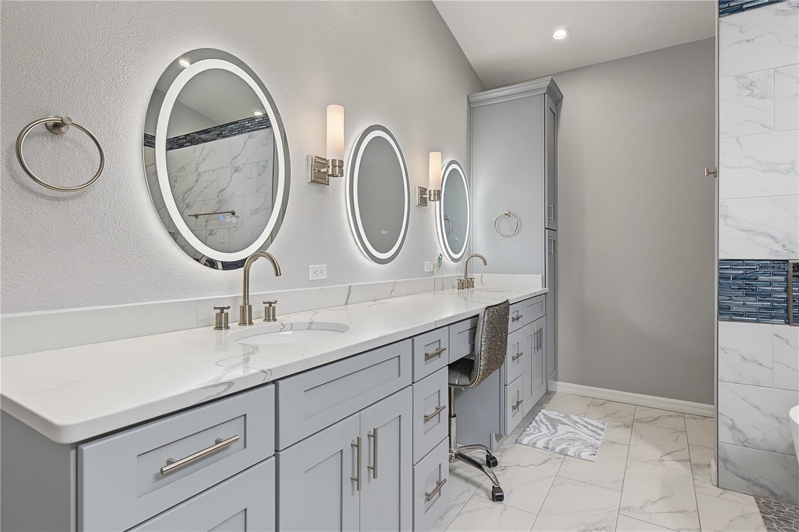 Primary Bath - 5644 GLENCREST BLVD, TAMPA