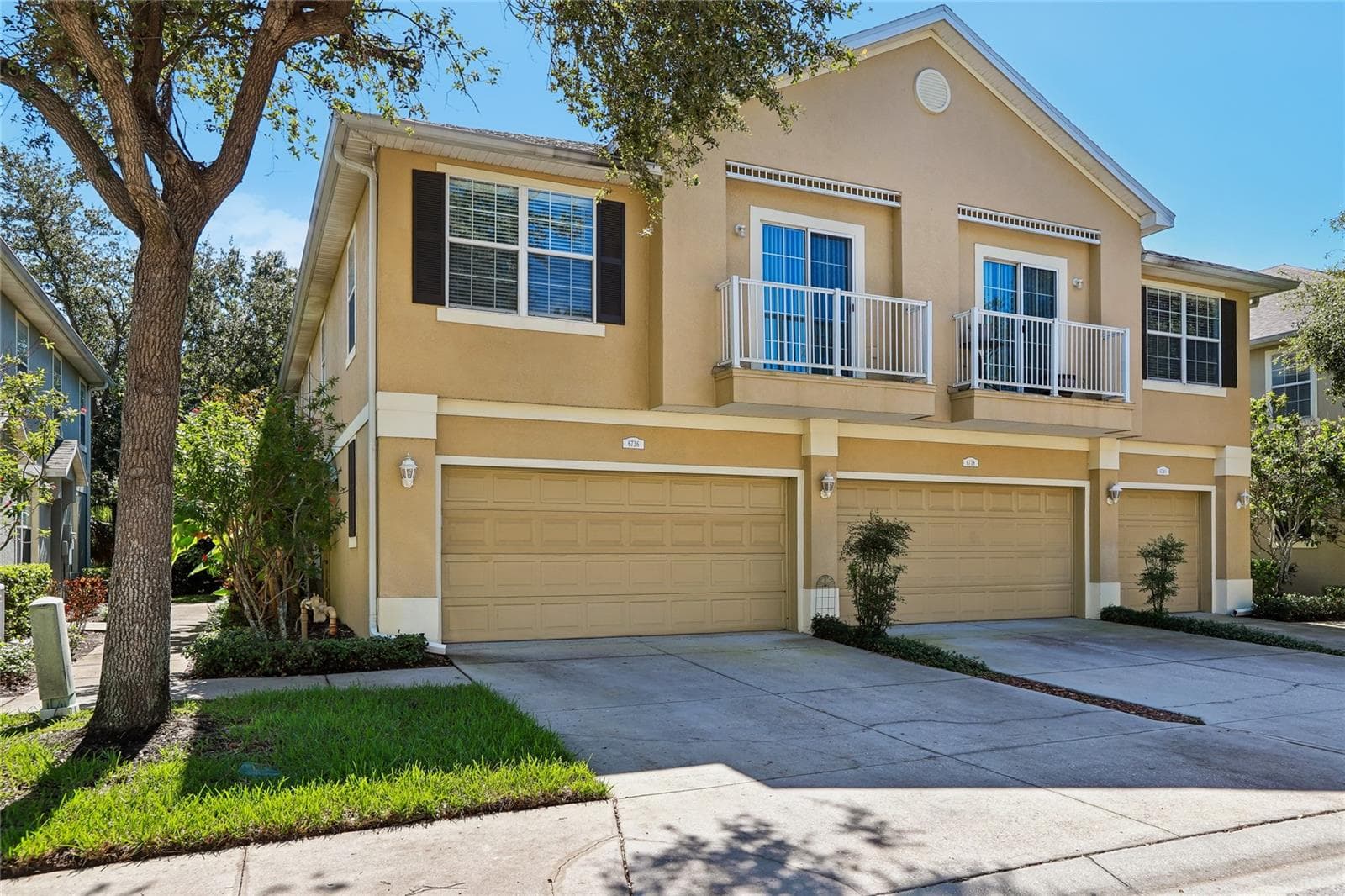Townhouse at 6736 BREEZY PALM DR, RIVERVIEW, photo 2 of 34
